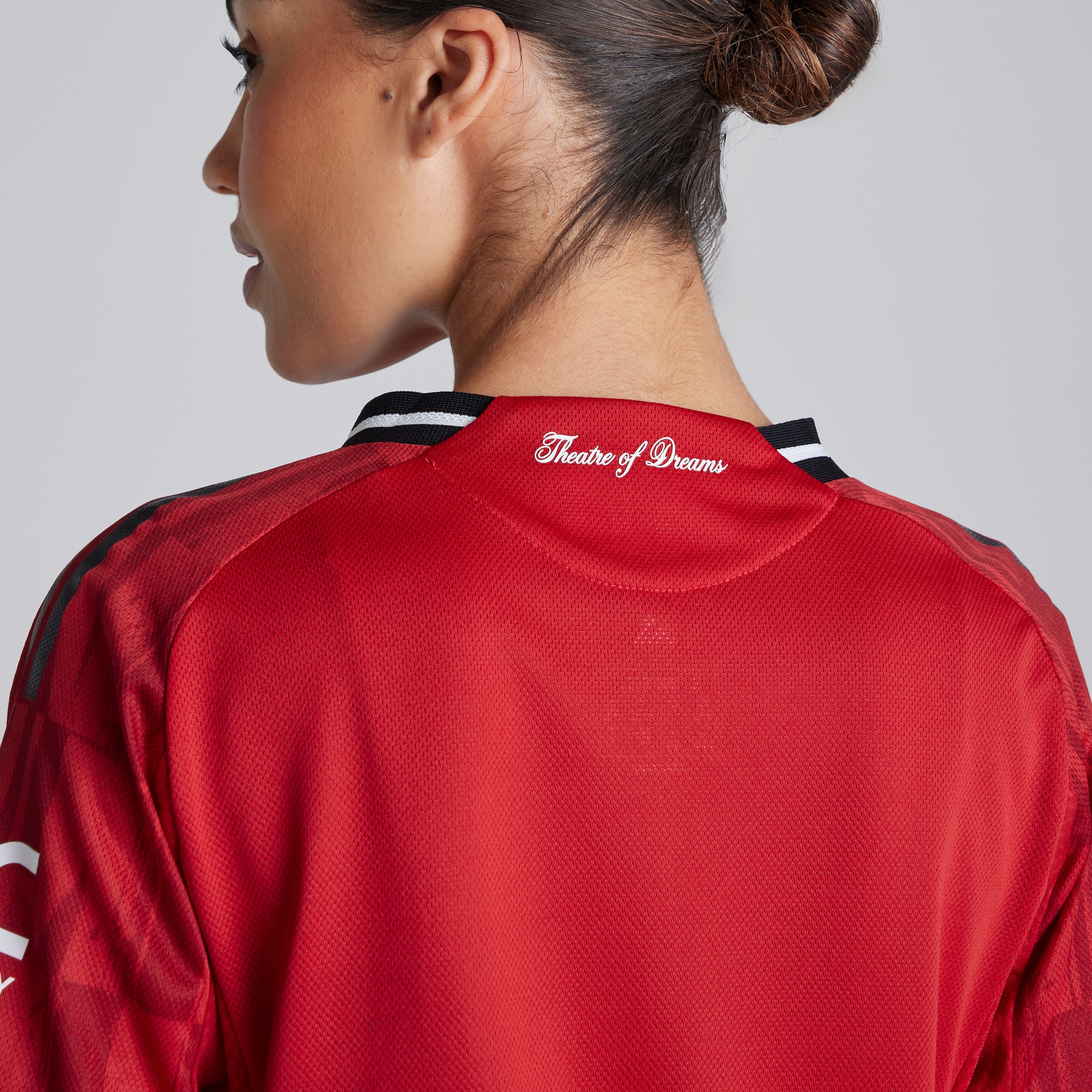 Manchester United Womens 25/26 Home Authentic Jersey Red Detail [6-6]