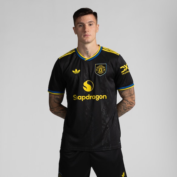 Manchester United 25/26 Third Jersey Black