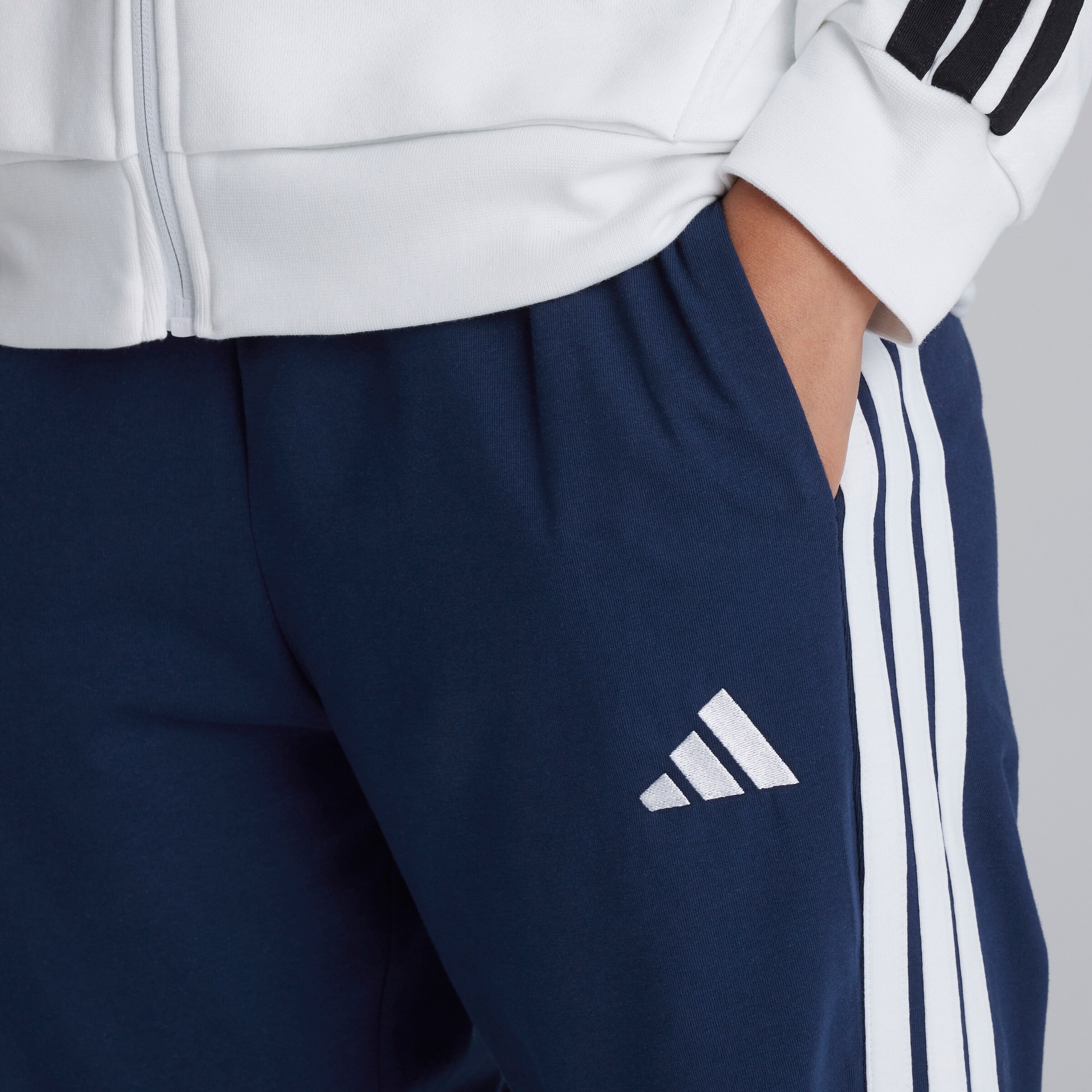 Manchester United x adidas Womens Essentials 3-Stripes Joggers Blue Blue Detail [4-6]