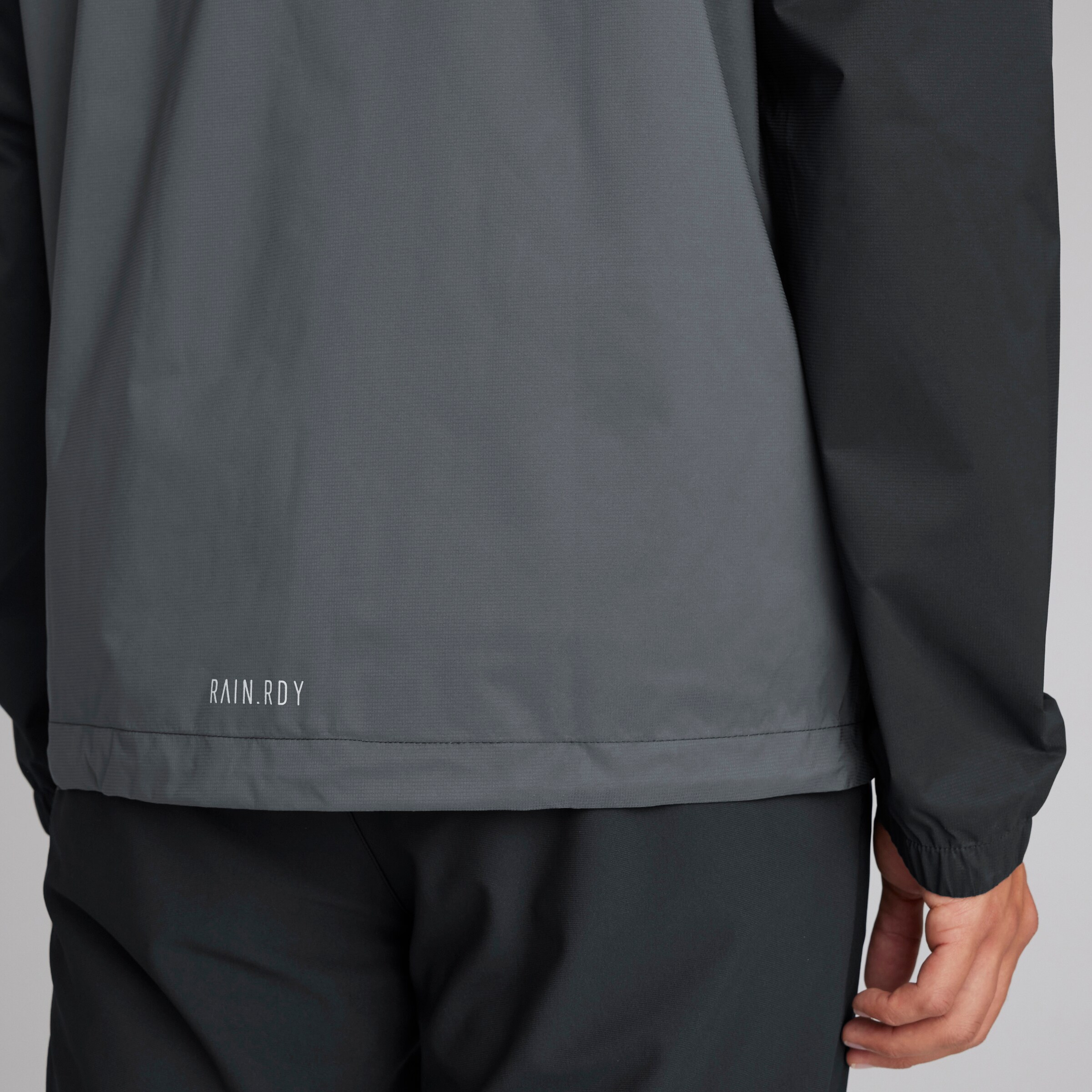 Manchester United x adidas Golf RAIN.RDY Jacket Black Black Detail [5-6]