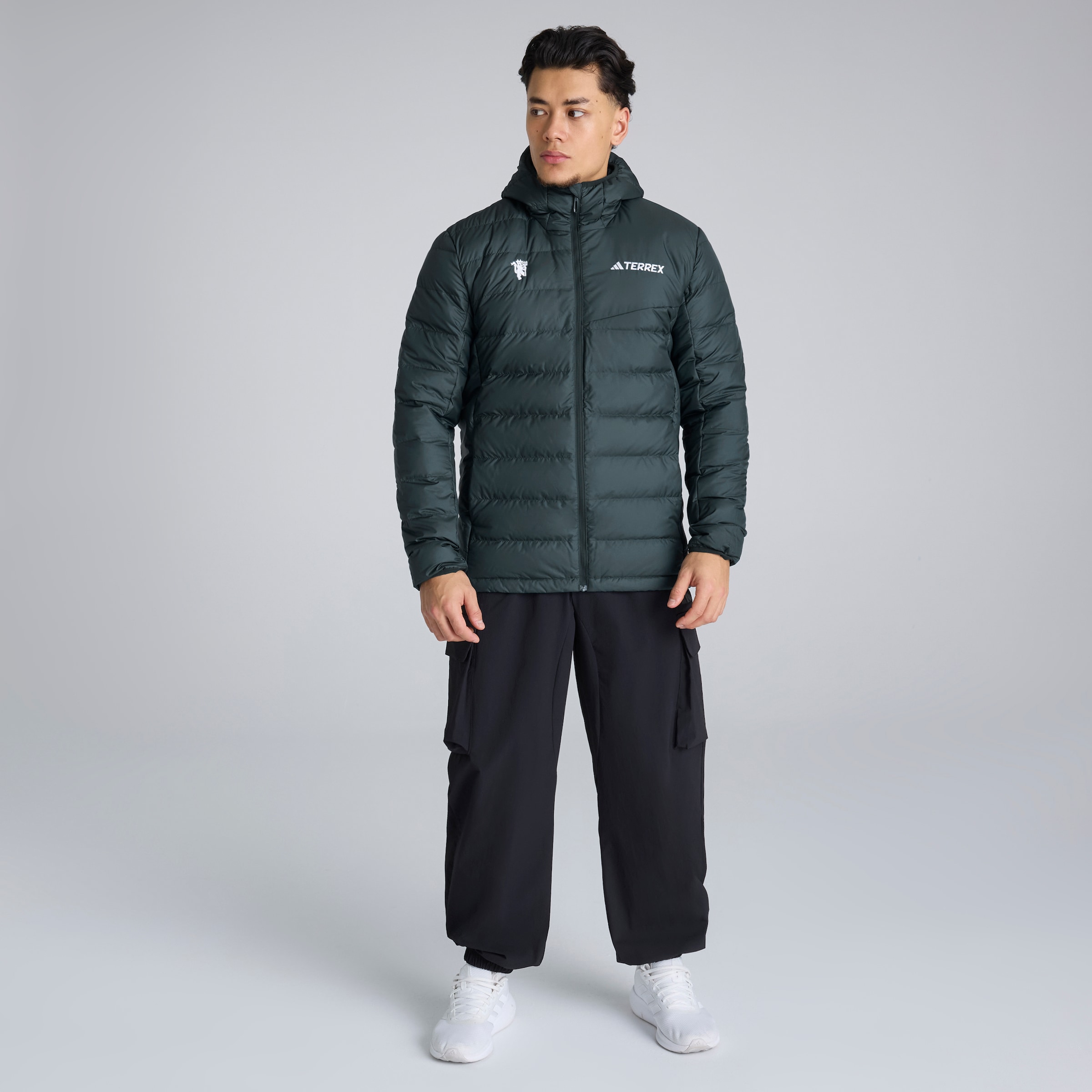 Manchester United x adidas Terrex CLIMAWARM Hooded Jacket Green Green Detail [3-6]