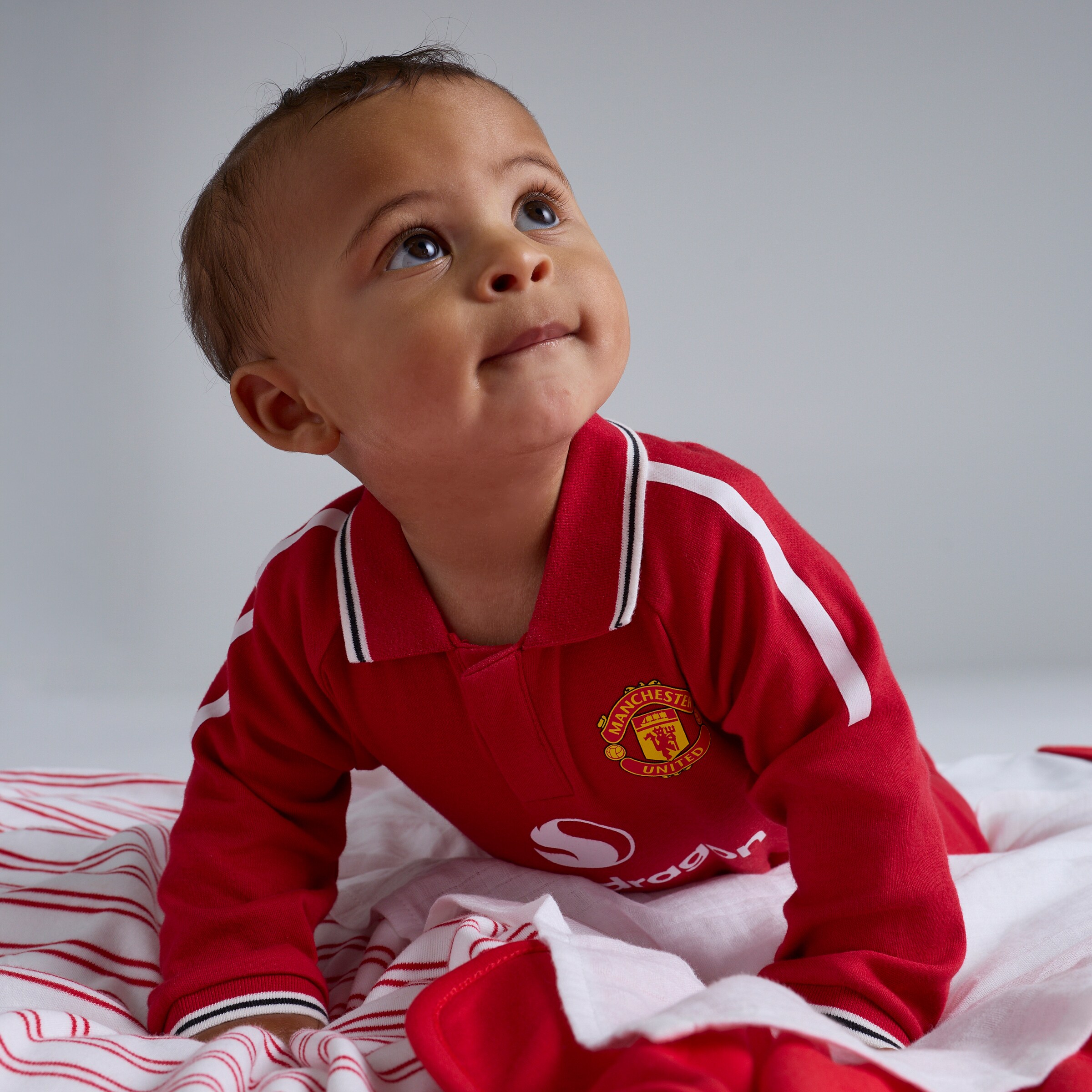 Manchester United Baby 26/27 Home Gift Set Red Red Detail [8-8]