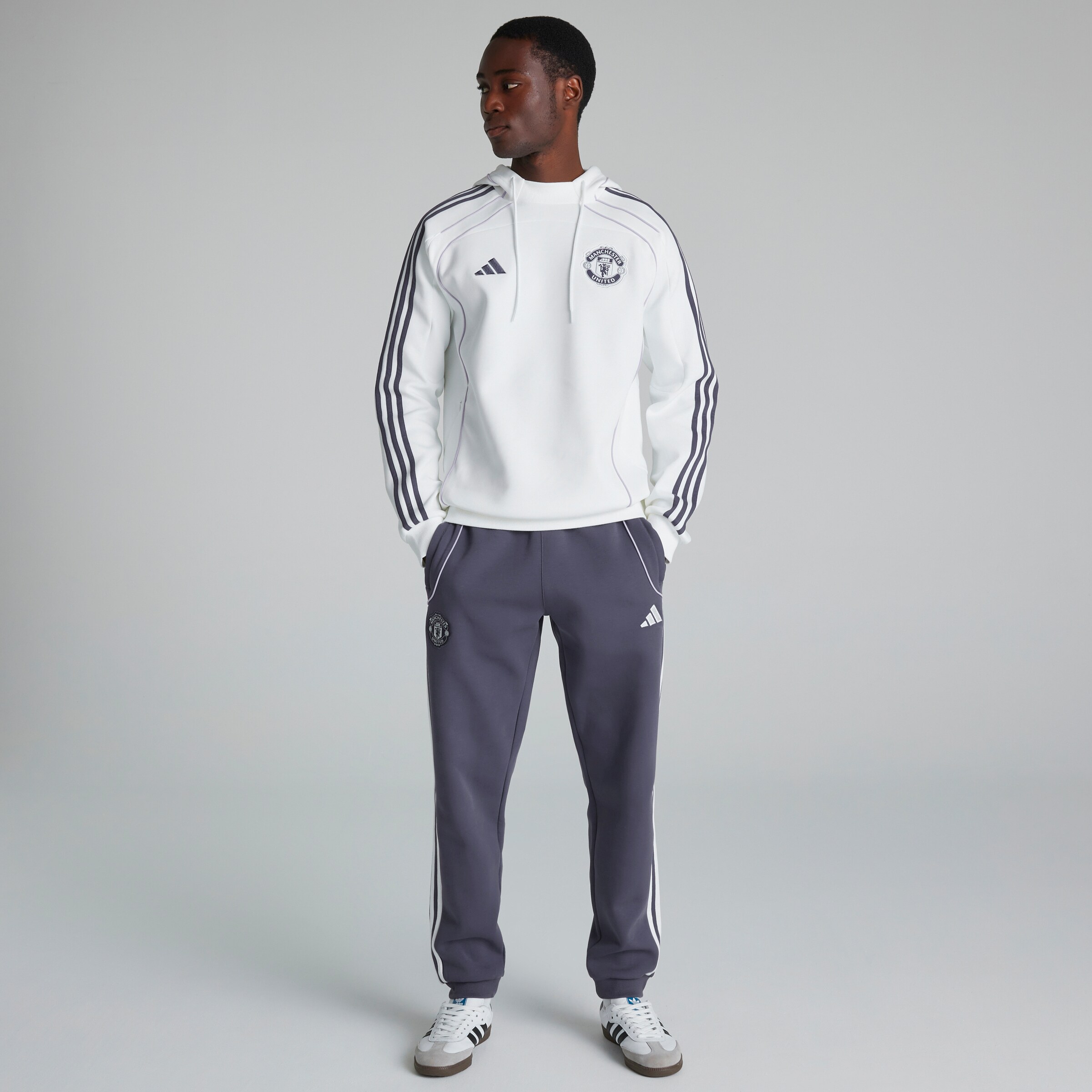 Manchester United x adidas Urban Purist Hoodie White Blanc Détail [3-6]