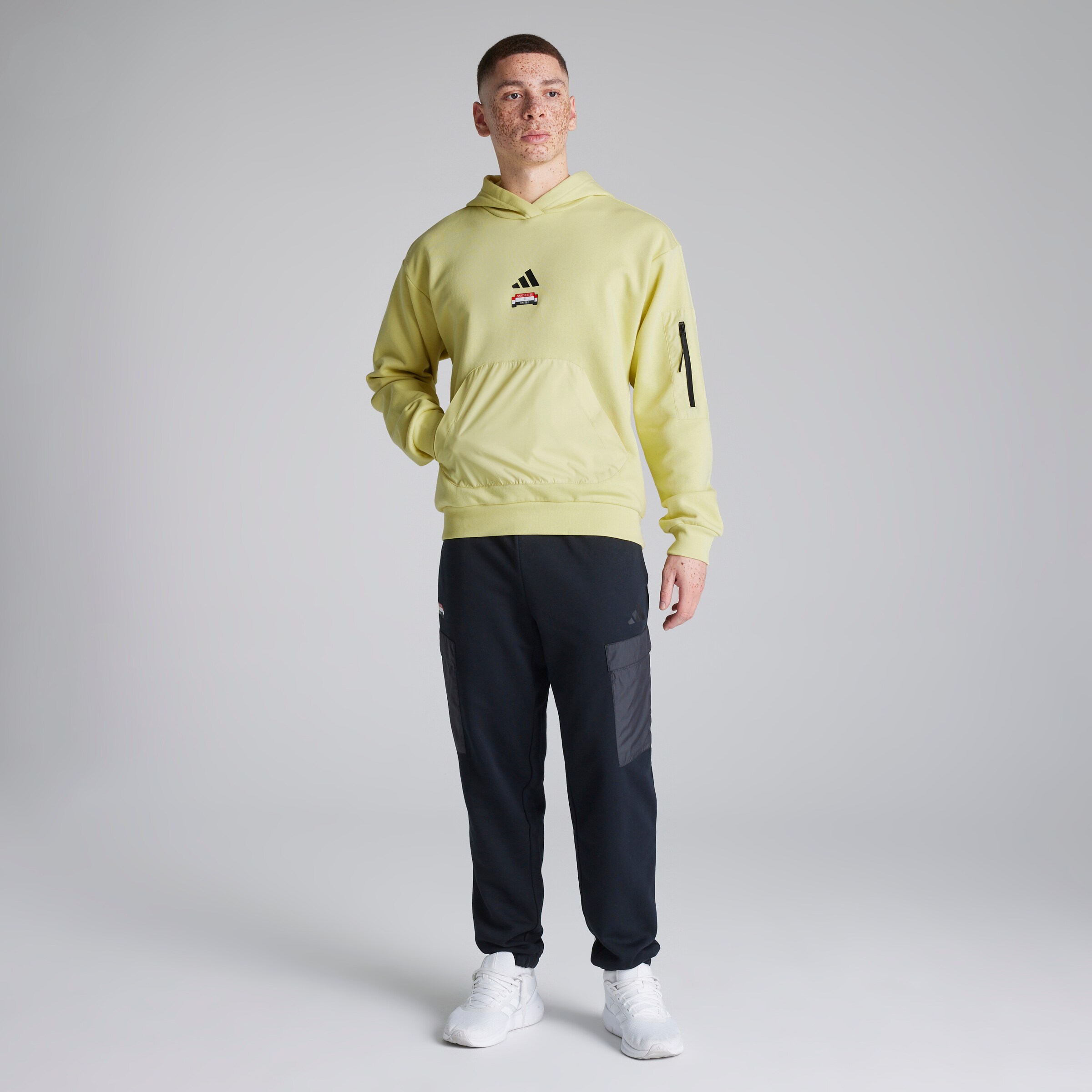 Manchester United x adidas City Escape Fleece Hoodie Yellow Yellow Detail [3-5]