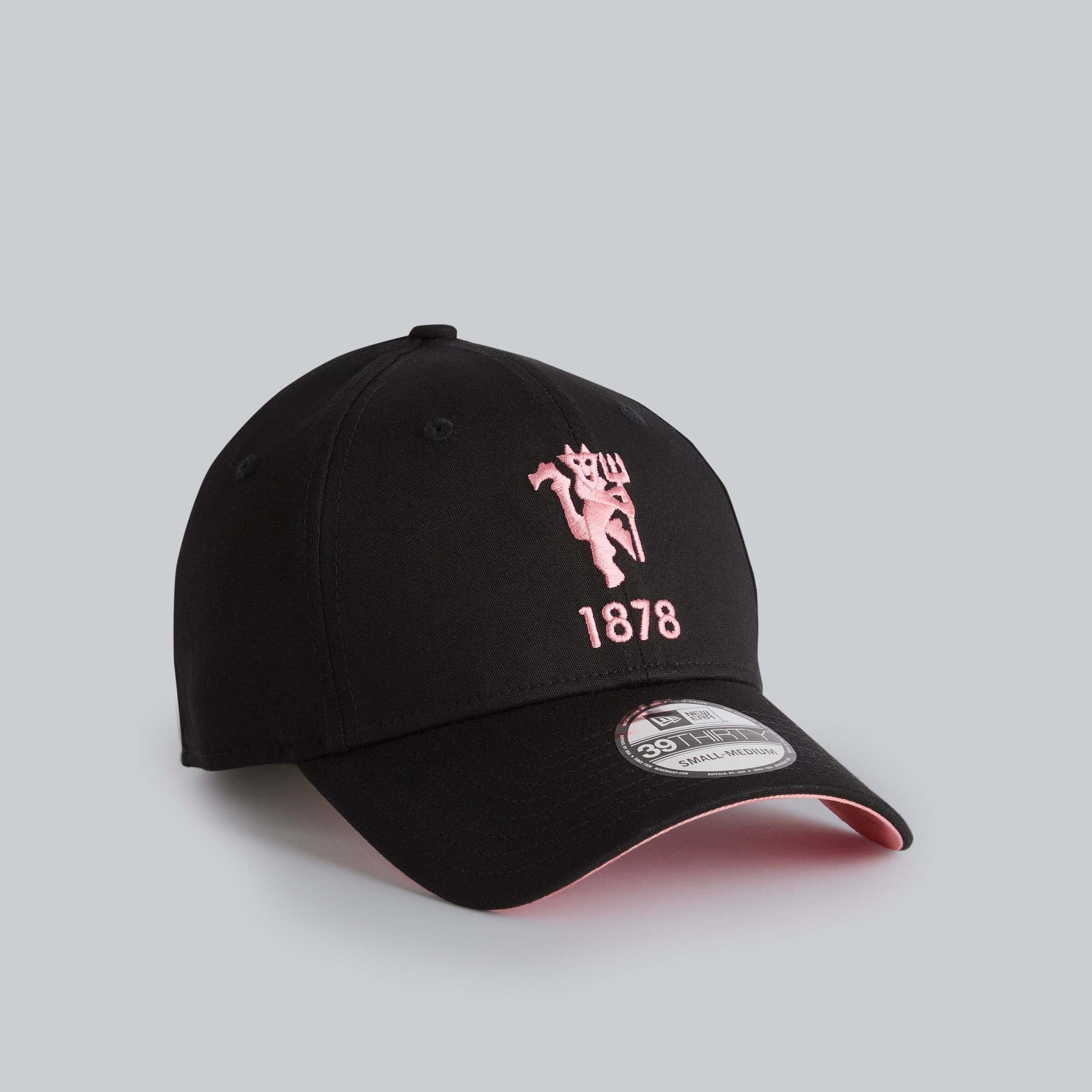 Manchester United x New Era 1878 Devil 39Thirty Cap Black Black Detail [3-5]