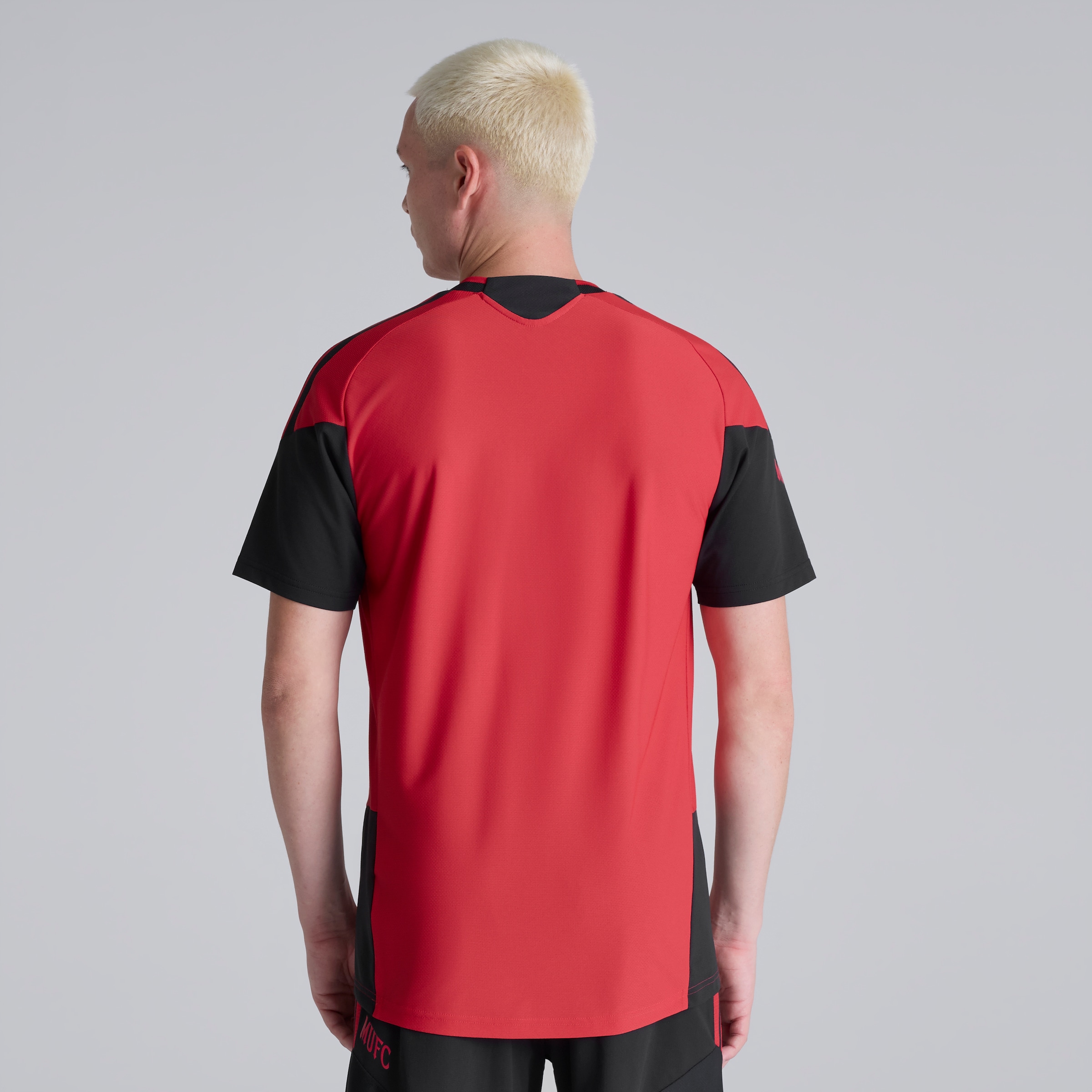 Manchester United 26/27 Training Tiro Authentic Jersey Red Red Detail [2-6]