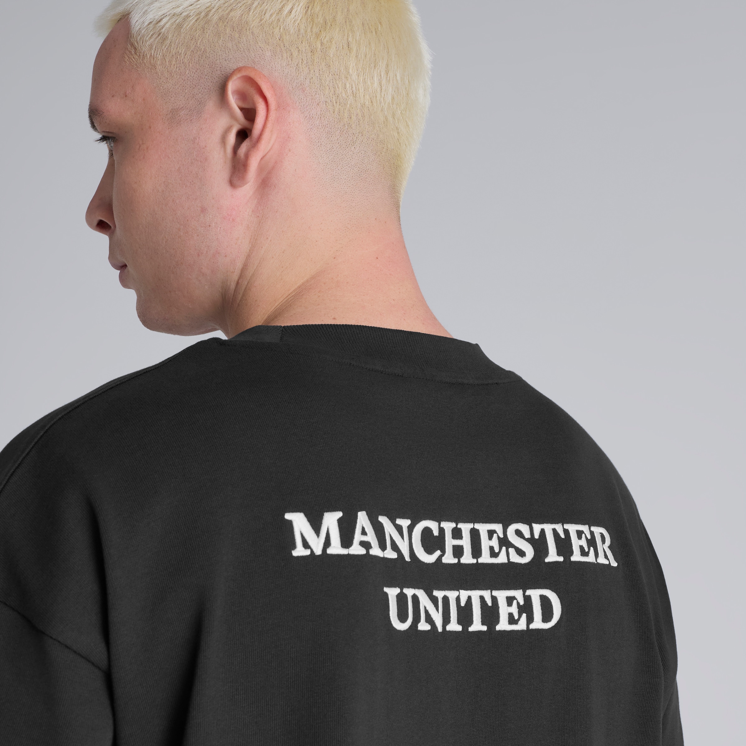 Manchester United Club Colours Back Embroidery T-Shirt Black Noir Détail [5-5]