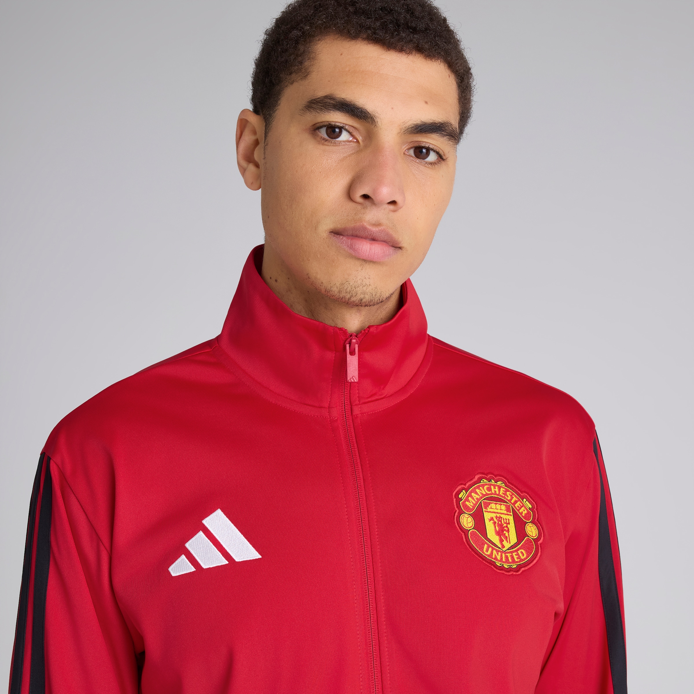 Manchester United x adidas DNA Track Top Red 빨간색 세부 사항 [4-5]