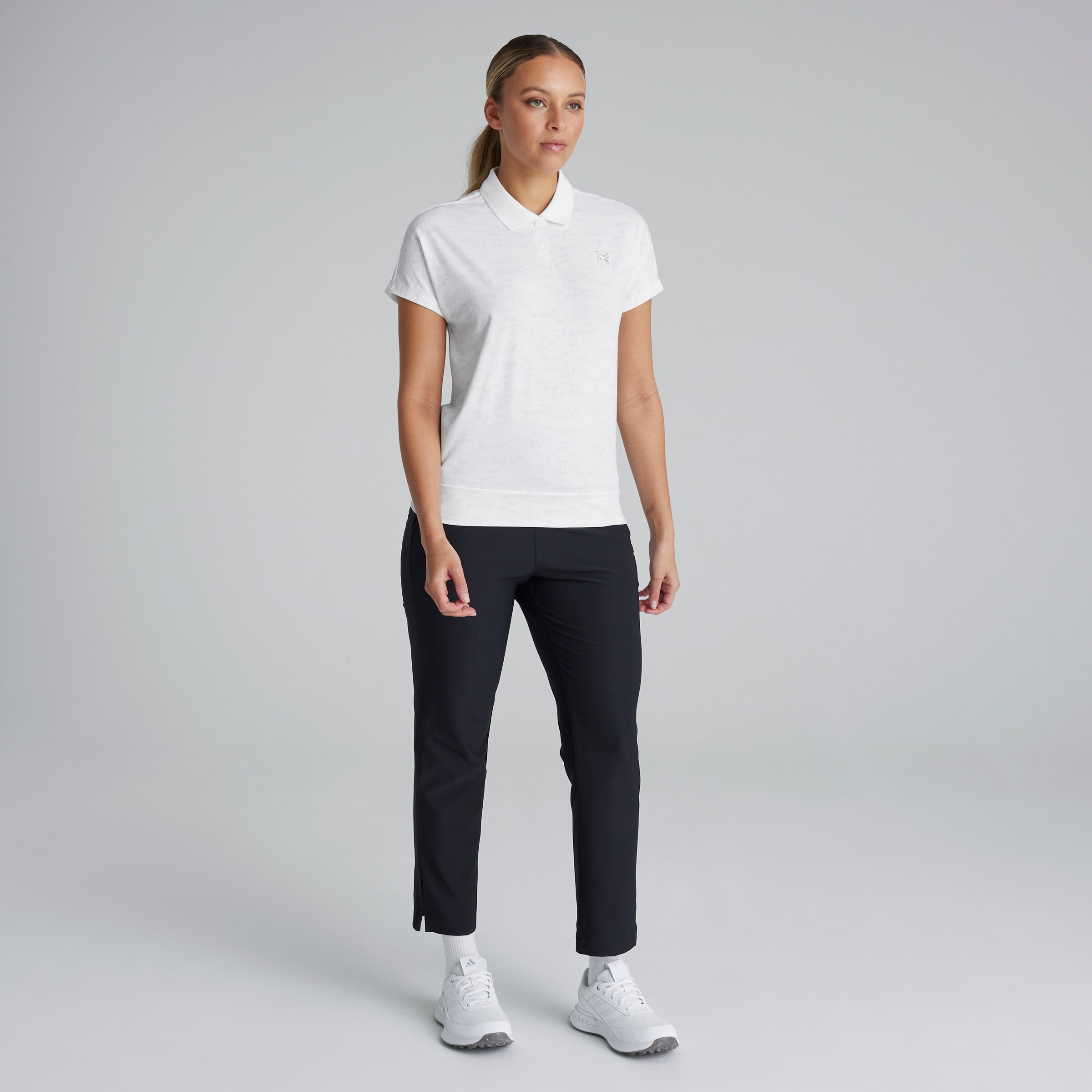 Manchester United x adidas Womens Golf Go-To Polo Shirt White/Grey White Detail [3-4]