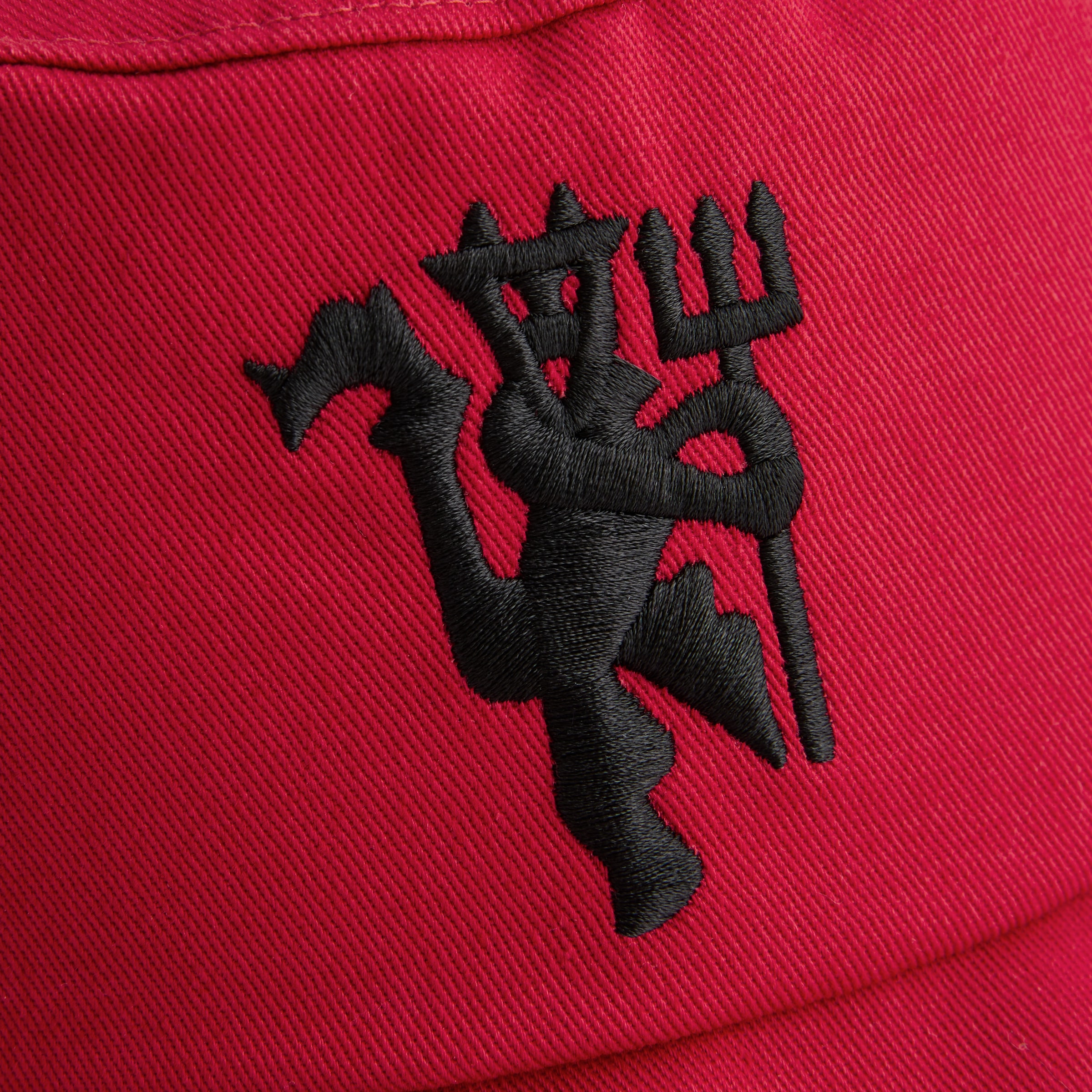 Manachester United 26/27 Home Bucket Hat Red Red Detail [6-6]