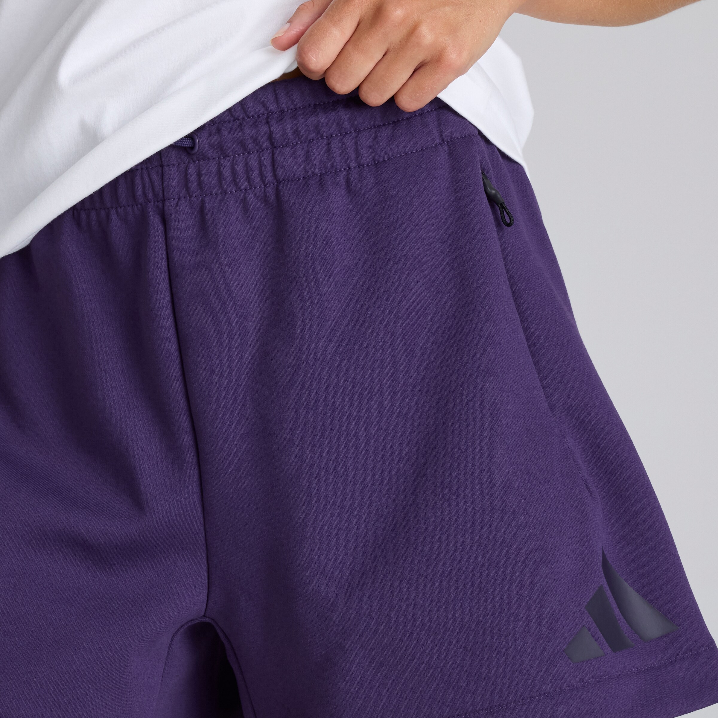 Manchester United x adidas Womens Z.N.E. Shorts Purple Purple Detail [6-6]
