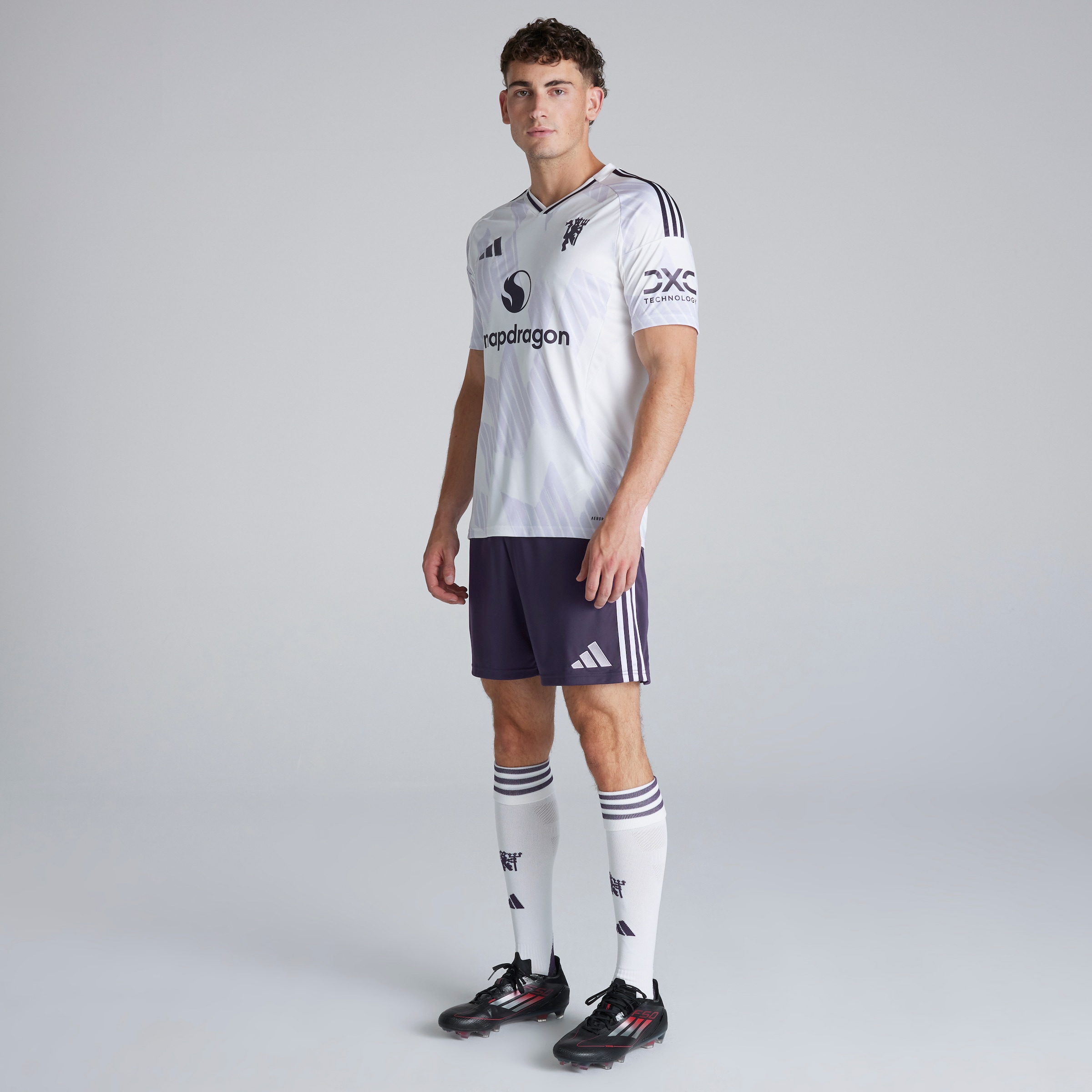 Buy Manchester United 25/26 Away Jersey with Mbeumo 19 EPL