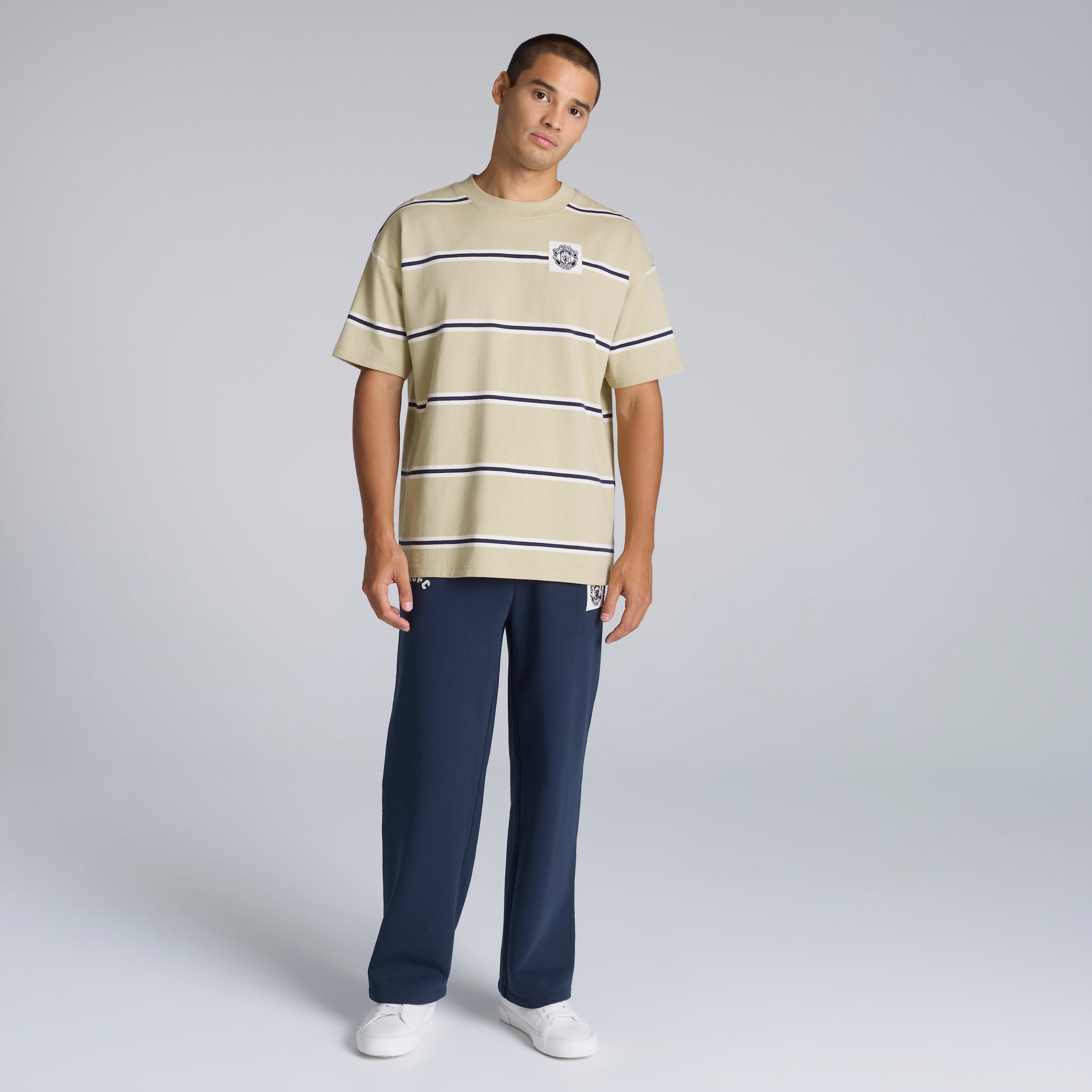Manchester United Heritage Bar Stripe T-Shirt Stone Beige Detail [3-3]