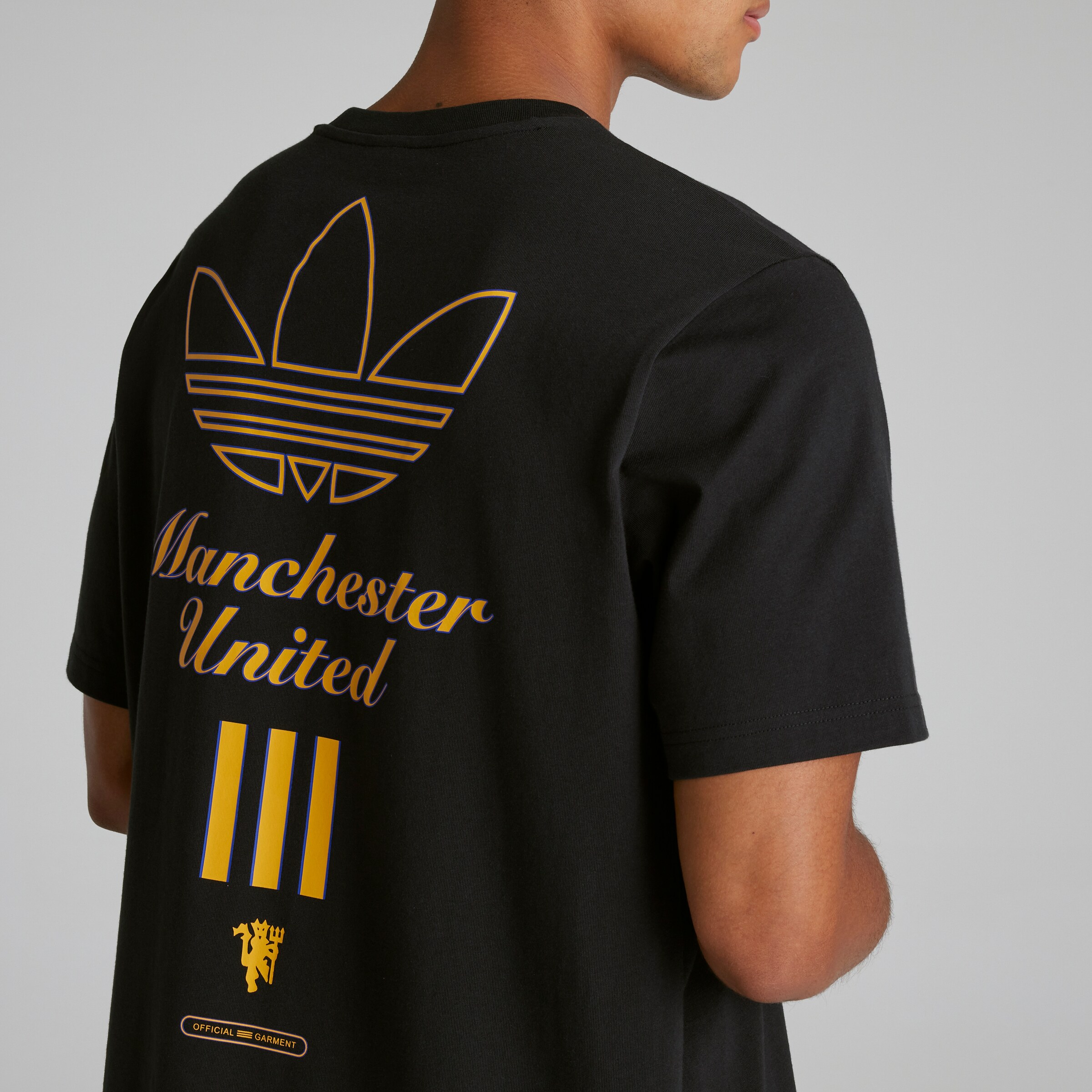 Manchester United Terrace Icons Graphic T-Shirt Black Detail [6-6]