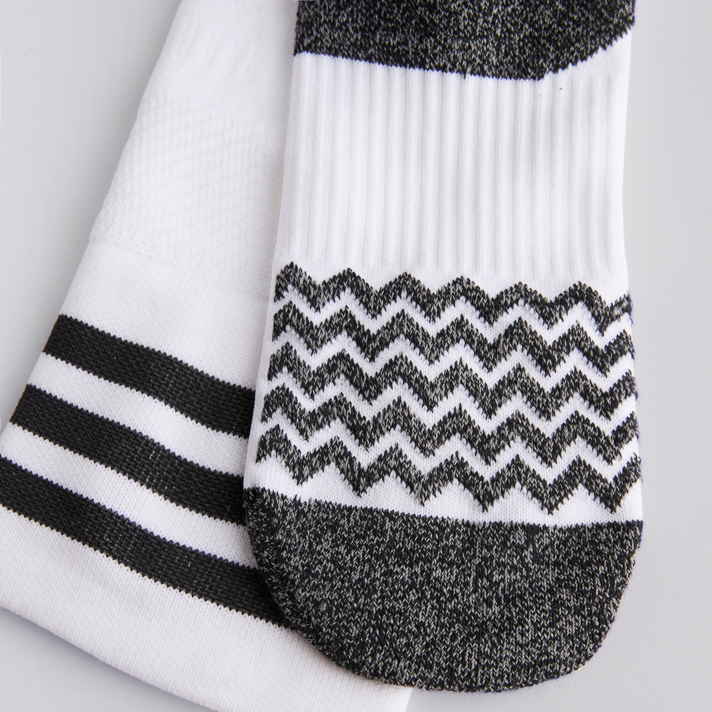 Manchester United 25/26 Home Socks White Blanc Détail [4-4]