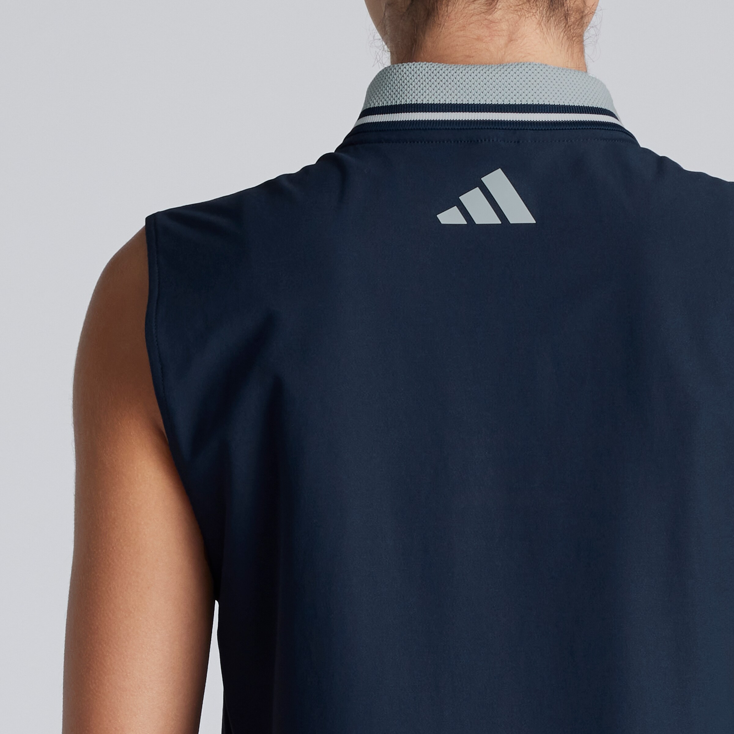 Manchester United x adidas Women's Golf Beyond Twist knit Polo Shirt Navy Navy blue Detail [6-6]