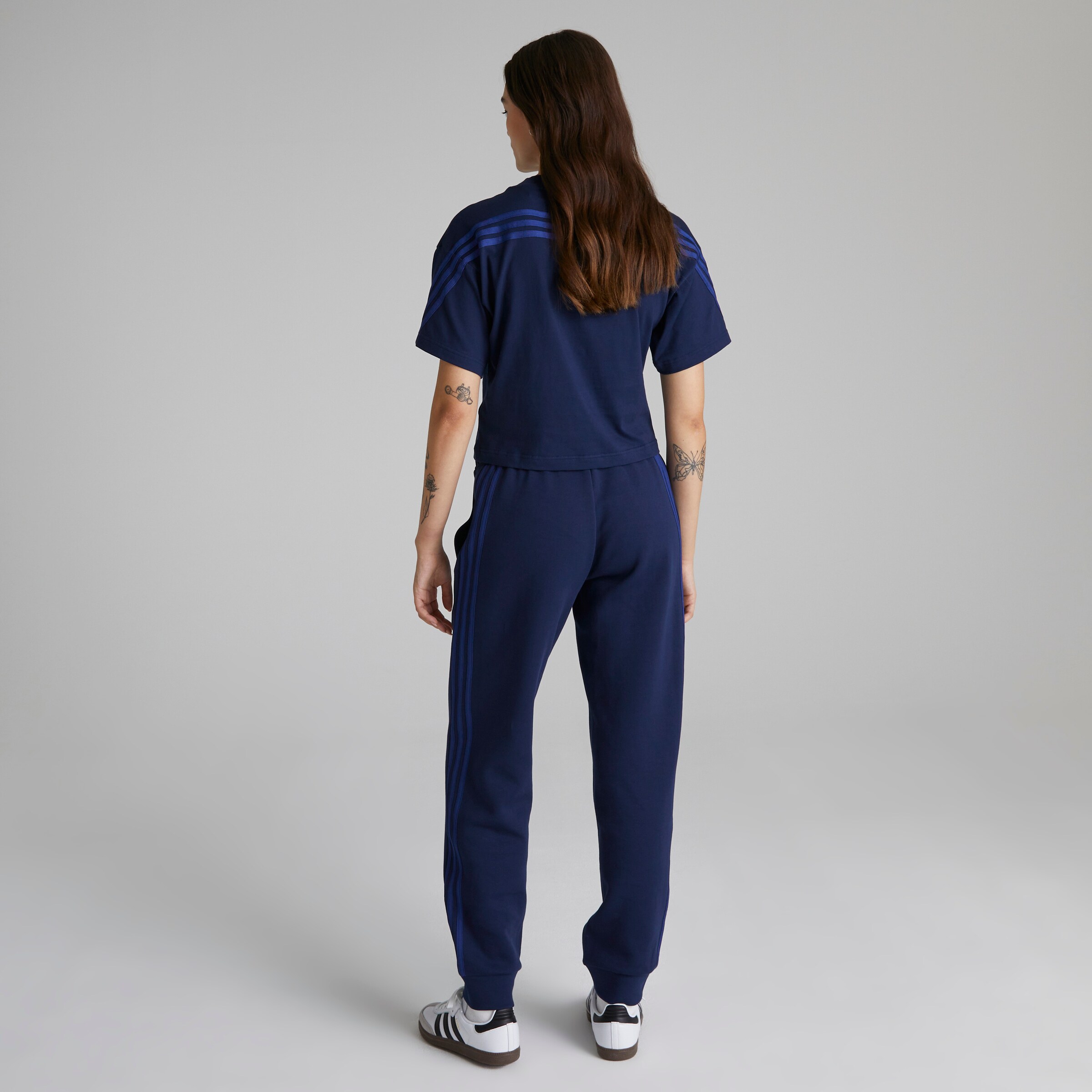 Manchester United x adidas Womens SZN Doubleknit Tracksuit Bottoms Blue Blue Detail [2-4]