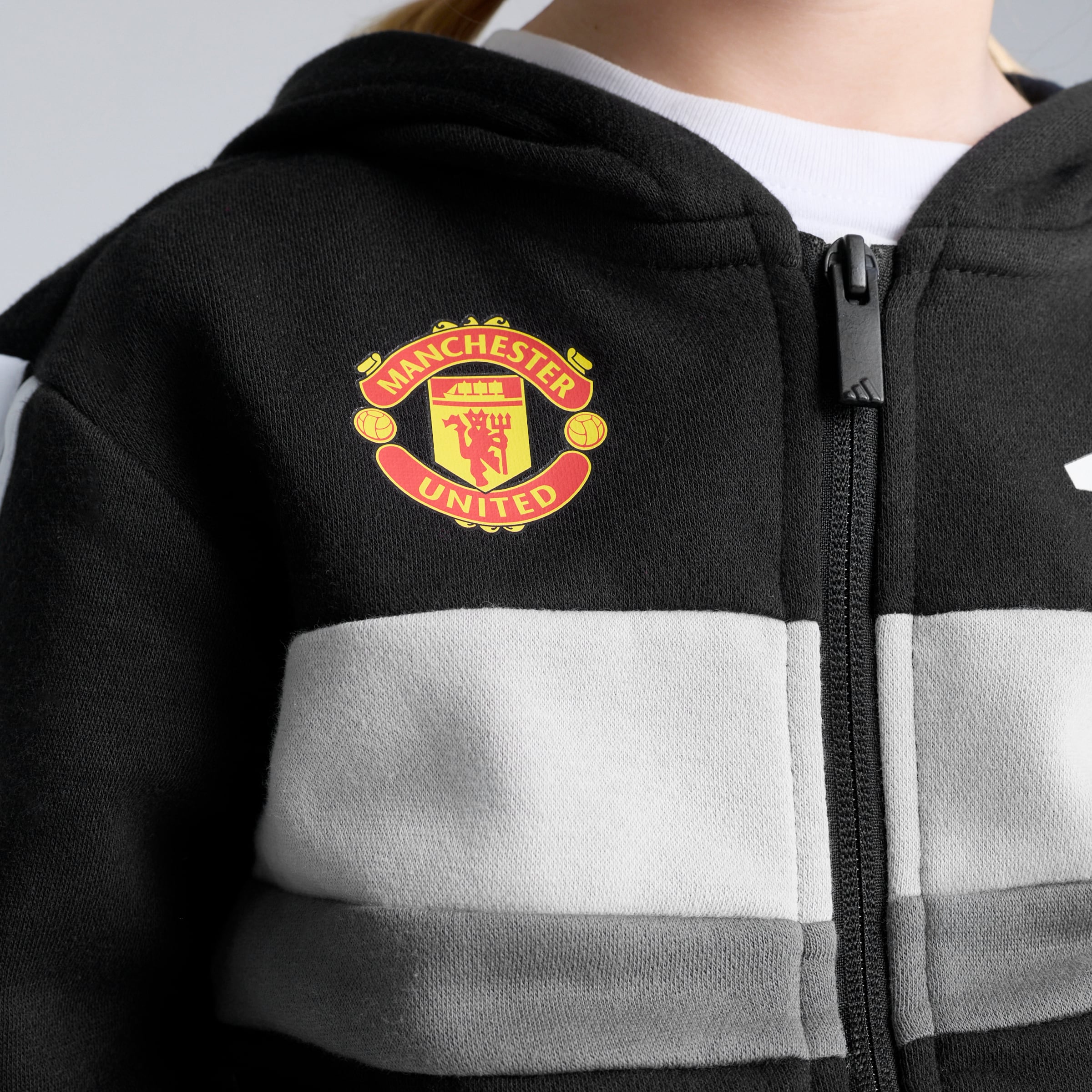 Manchester United x adidas Little Kids Essentials Tibero Fleece Tracksuit Black Black Detail [5-6]