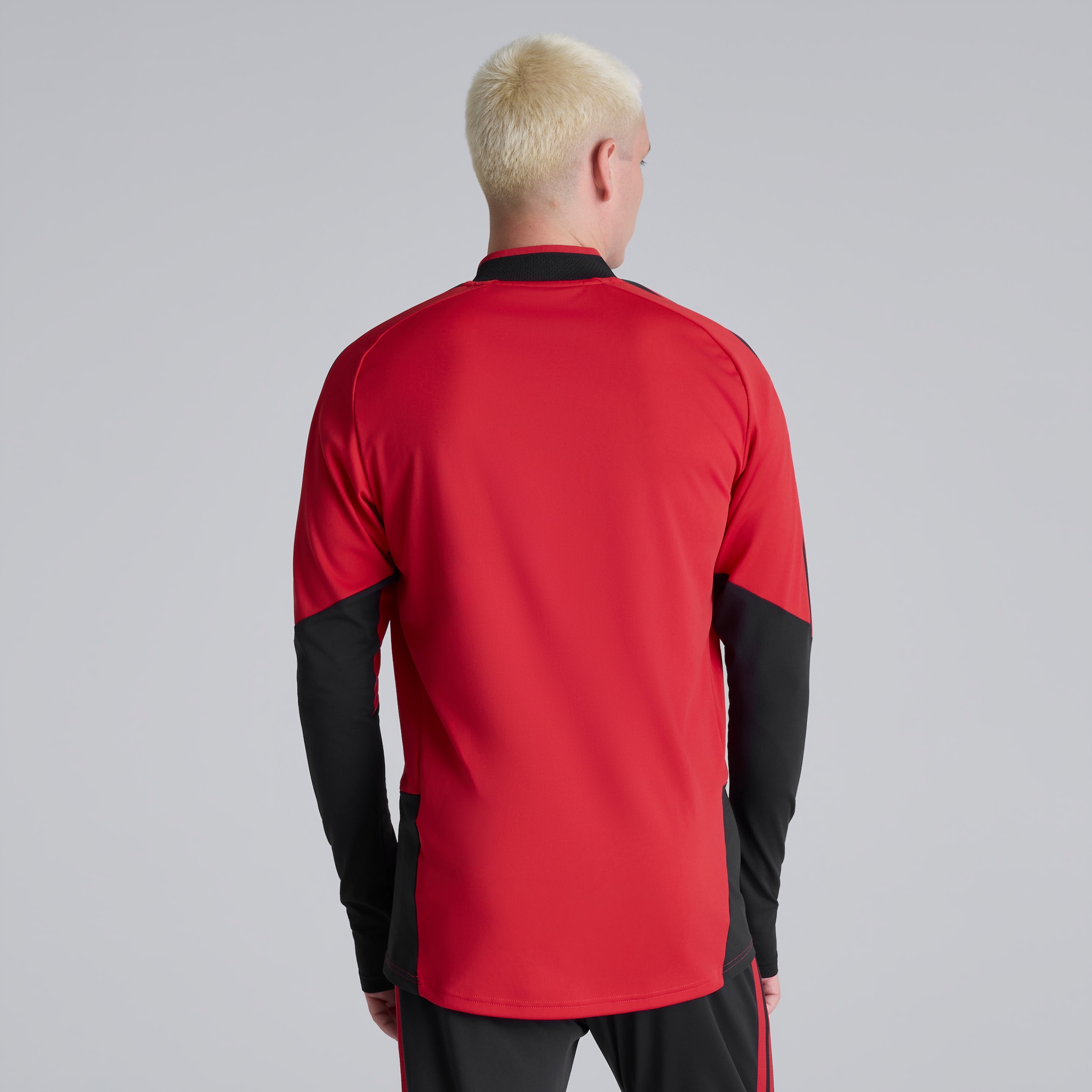 Manchester United 26/27 Training Tiro Authentic Top Red Red Detail [2-6]