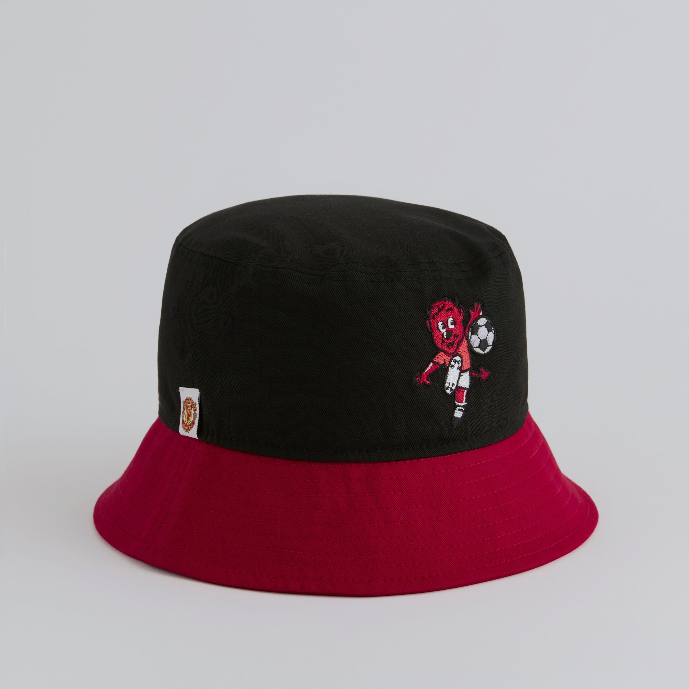 Manchester United x New Era Fred The Red Child's Bucket Hat Black 검정색 세부 사항 [2-5]