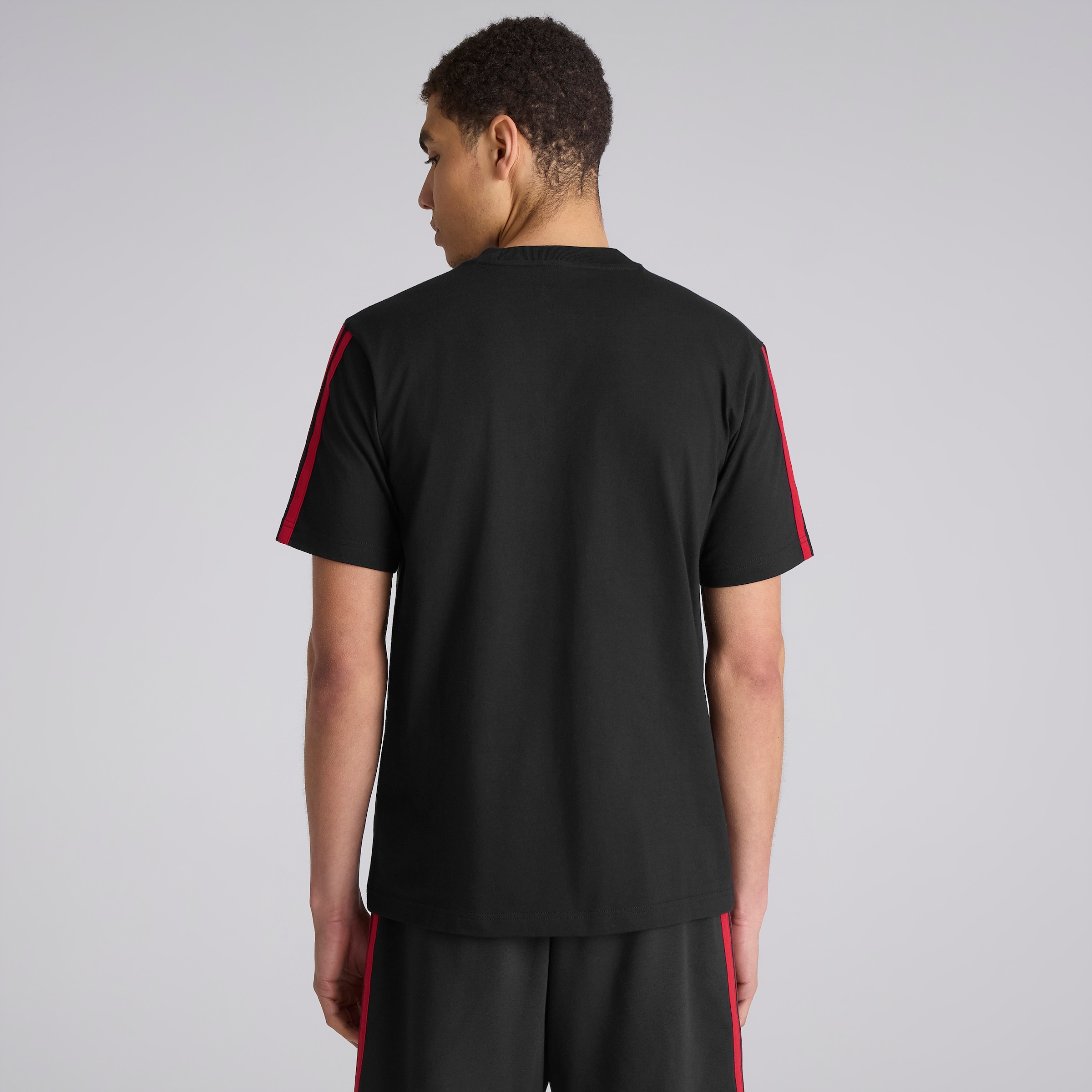 Manchester United x adidas DNA T-Shirt Black 검정색 세부 사항 [2-5]