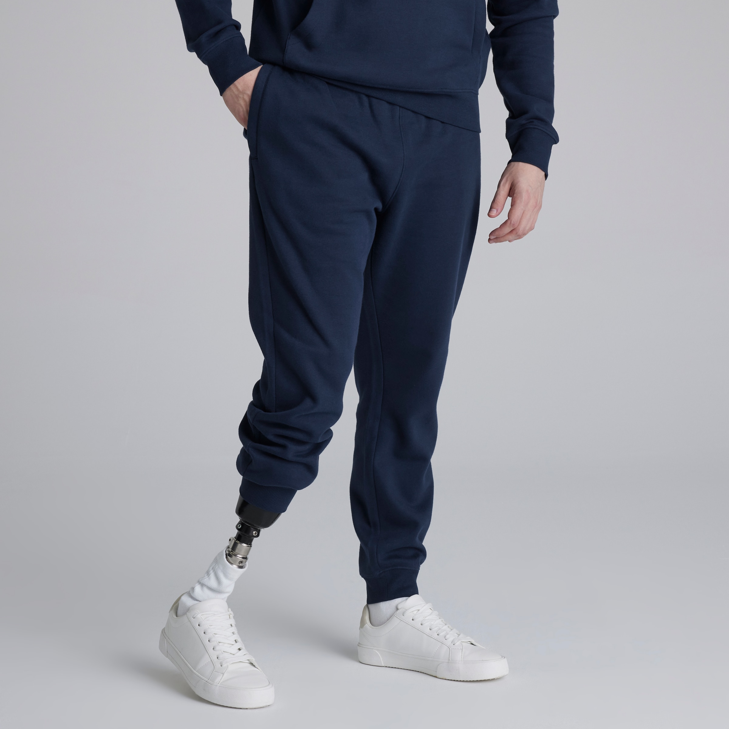 Manchester United Devil Essentials Joggers Navy