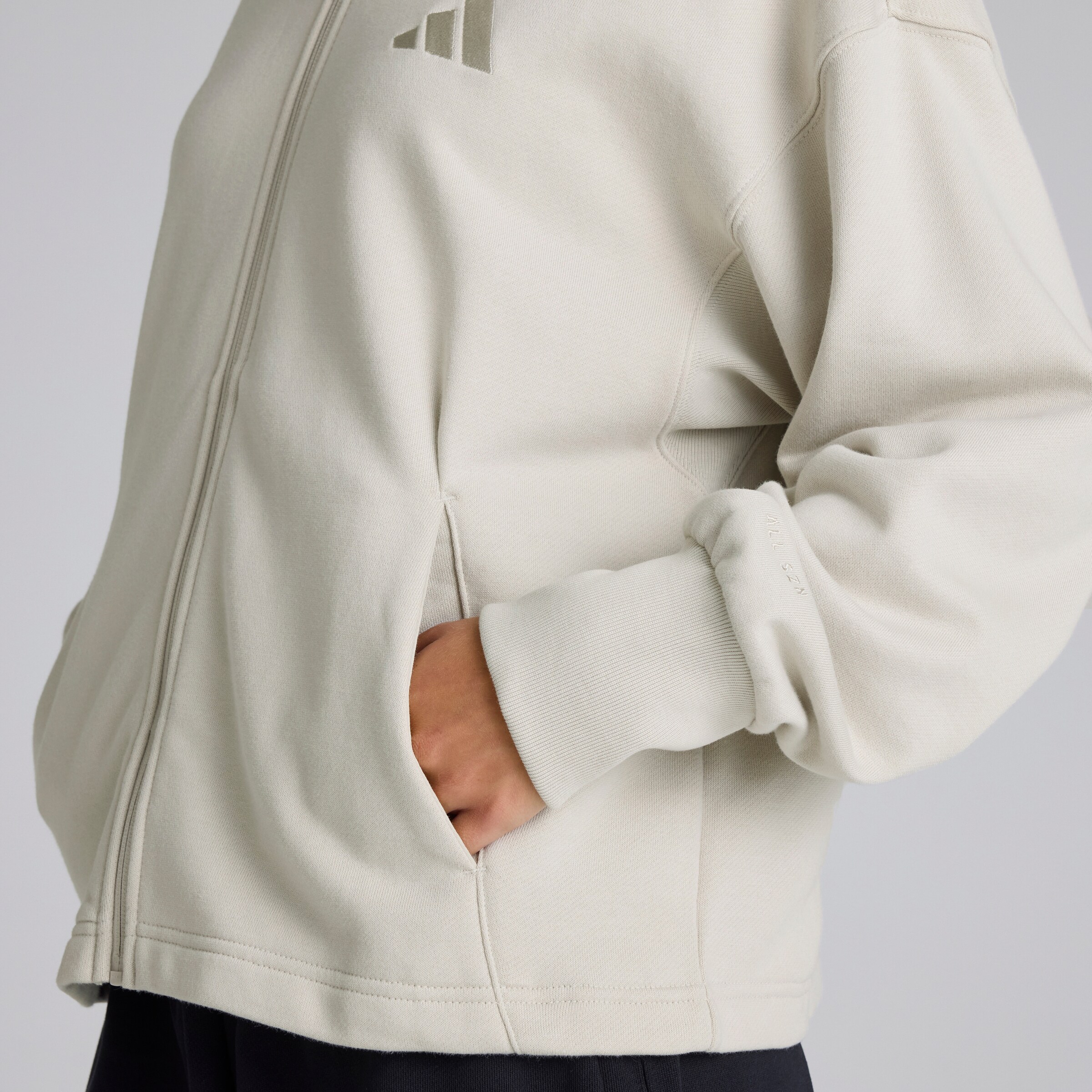 Manchester United x adidas Womens ALL SZN Loose Full-Zip Hoodie Beige Beige Detail [5-6]