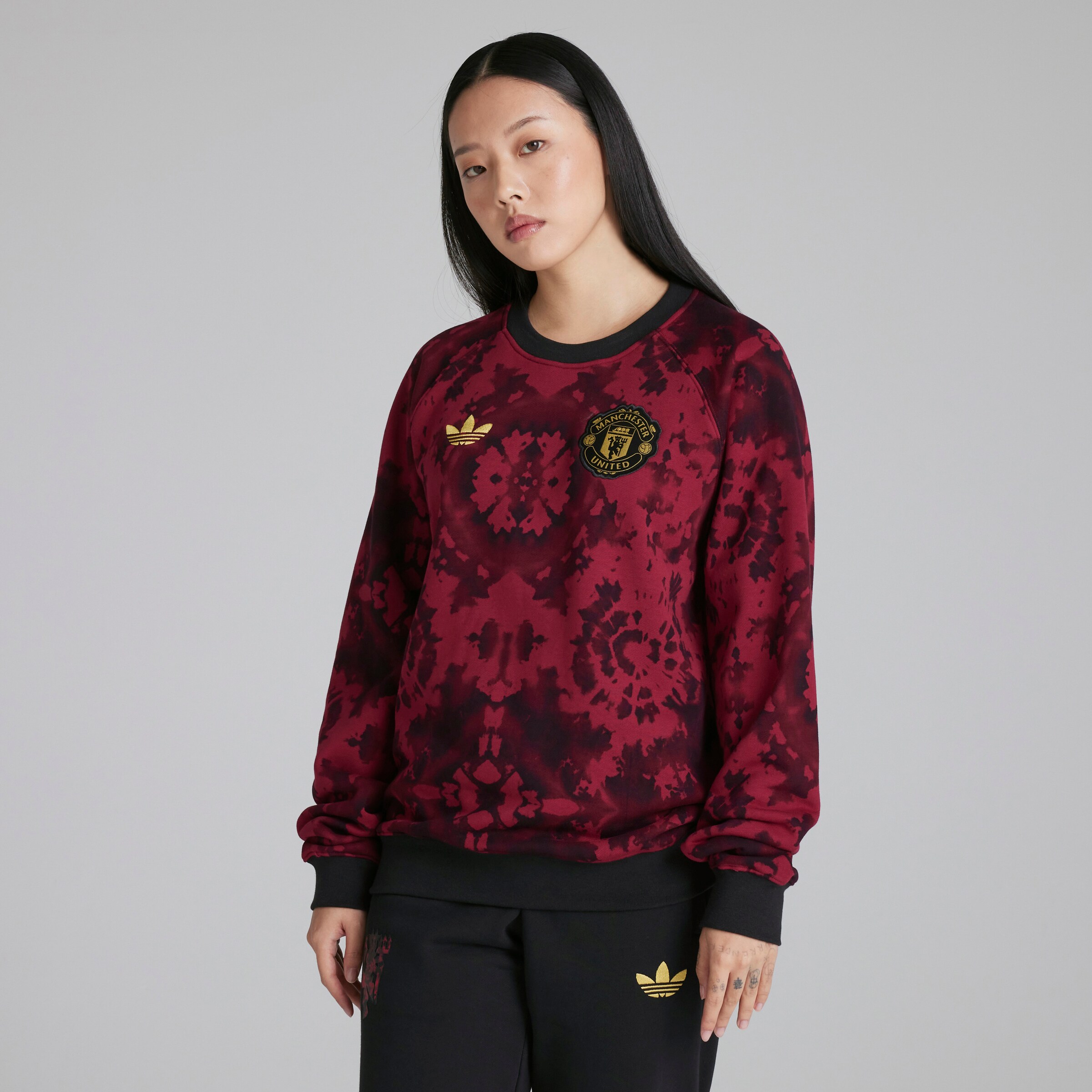【adidas】マンU MANCHESTER UNITED CNY スウェットシャツ 2019-20 Manchester United adidas CNY Sweat Top - NEW