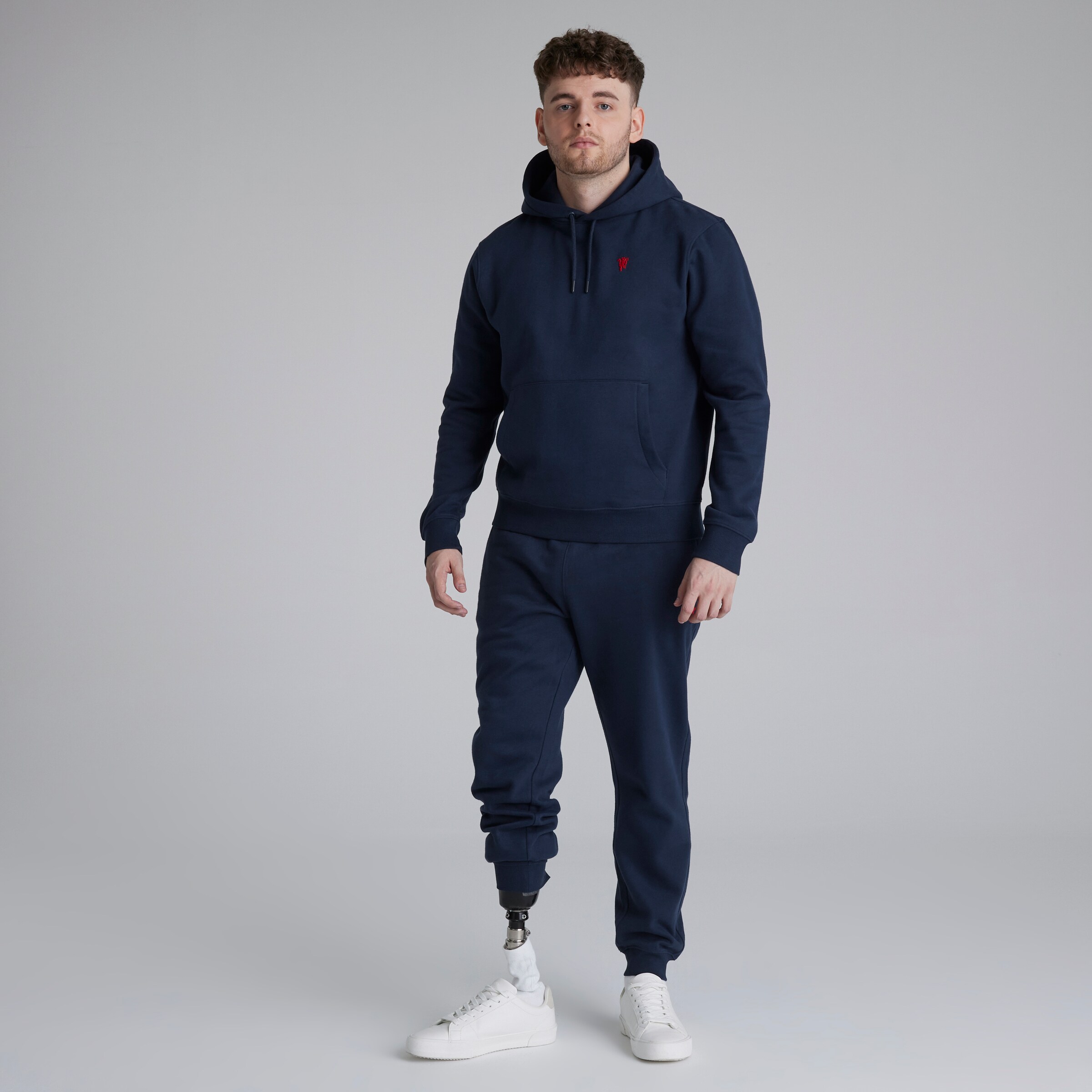 Manchester United Devil Essentials Overhead Hoodie Navy Navy blue Detail [3-5]