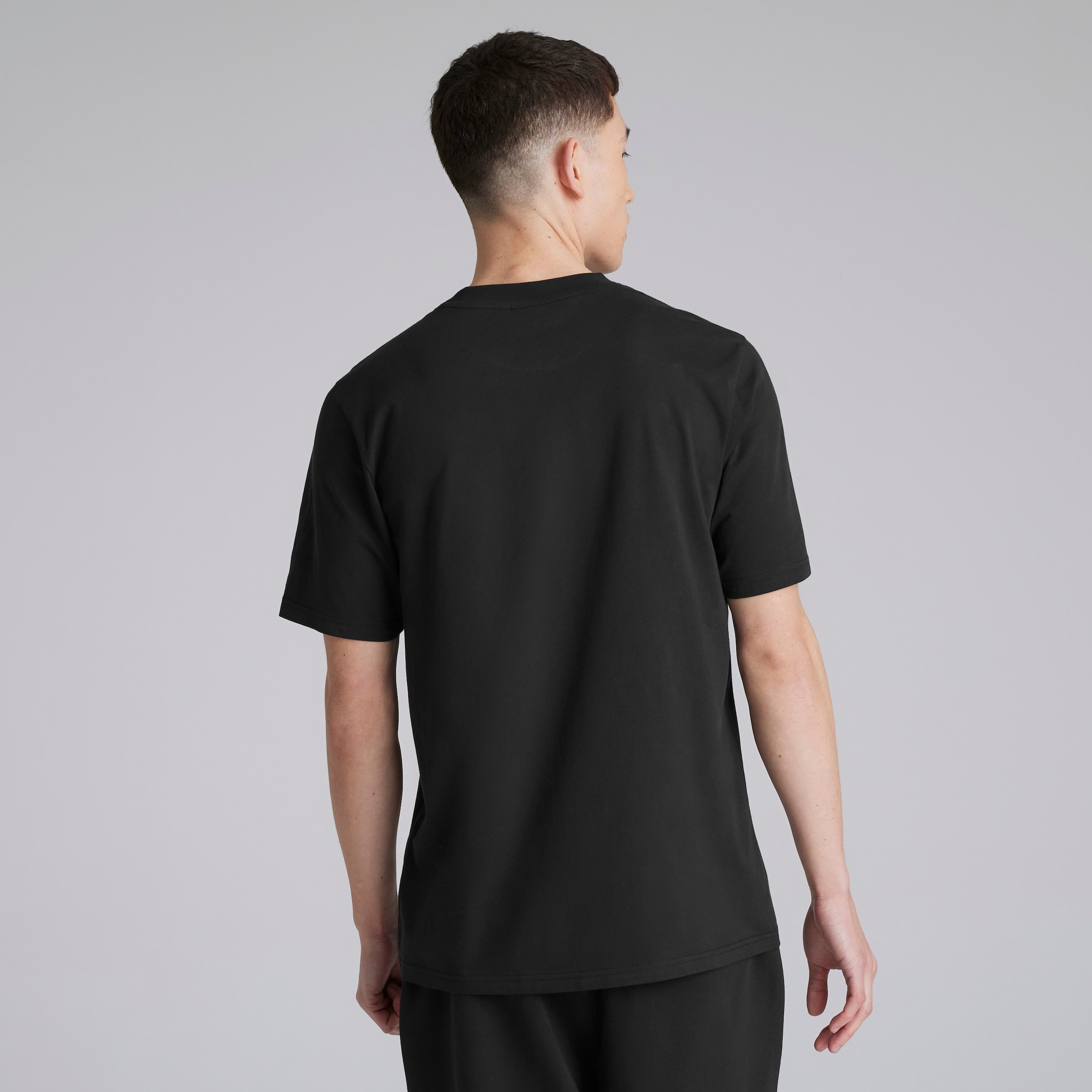 Manchester United Varsity T-Shirt Black Black Detail [2-5]