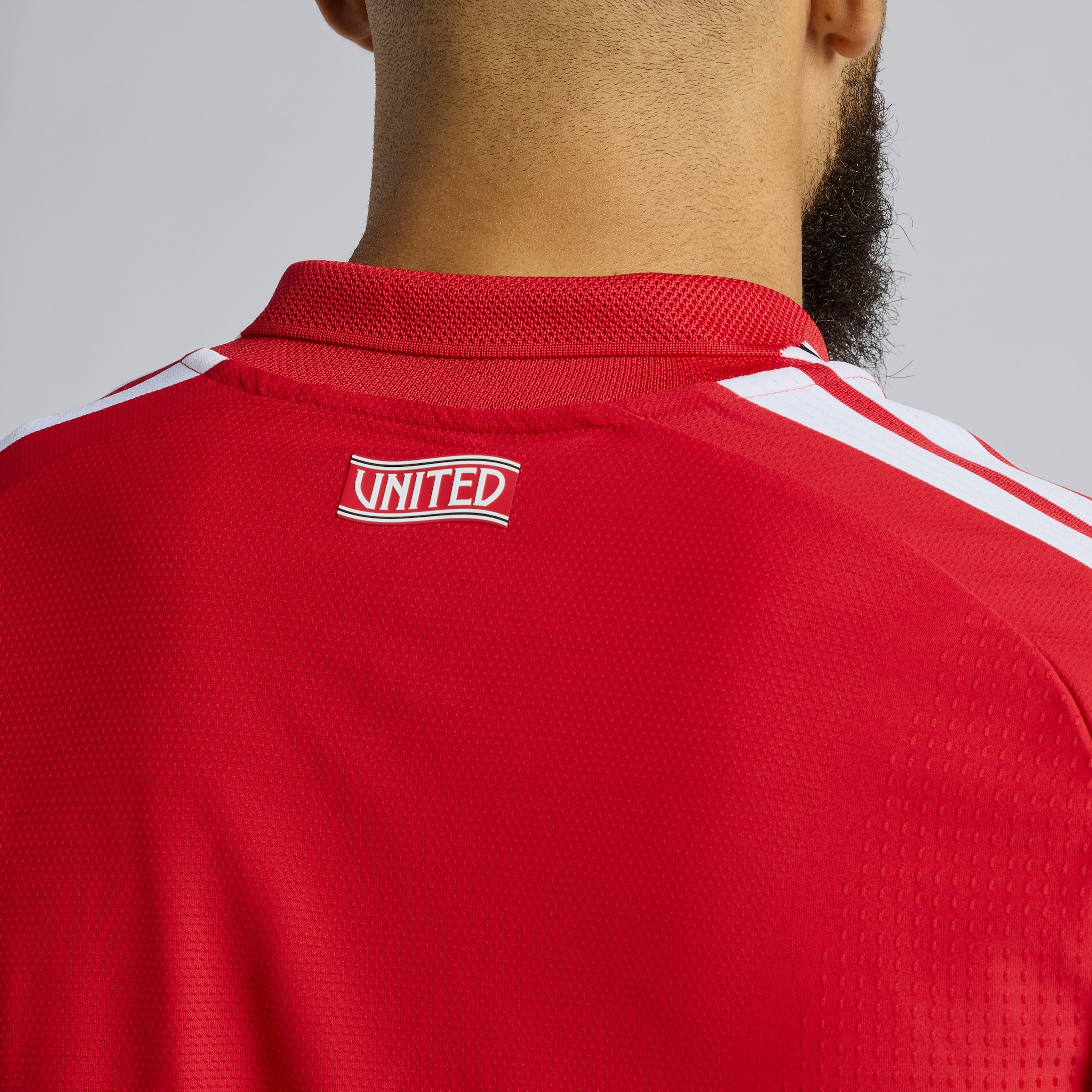 Manchester United 26/27 Home Authentic Jersey Rouge Détail [5-6]