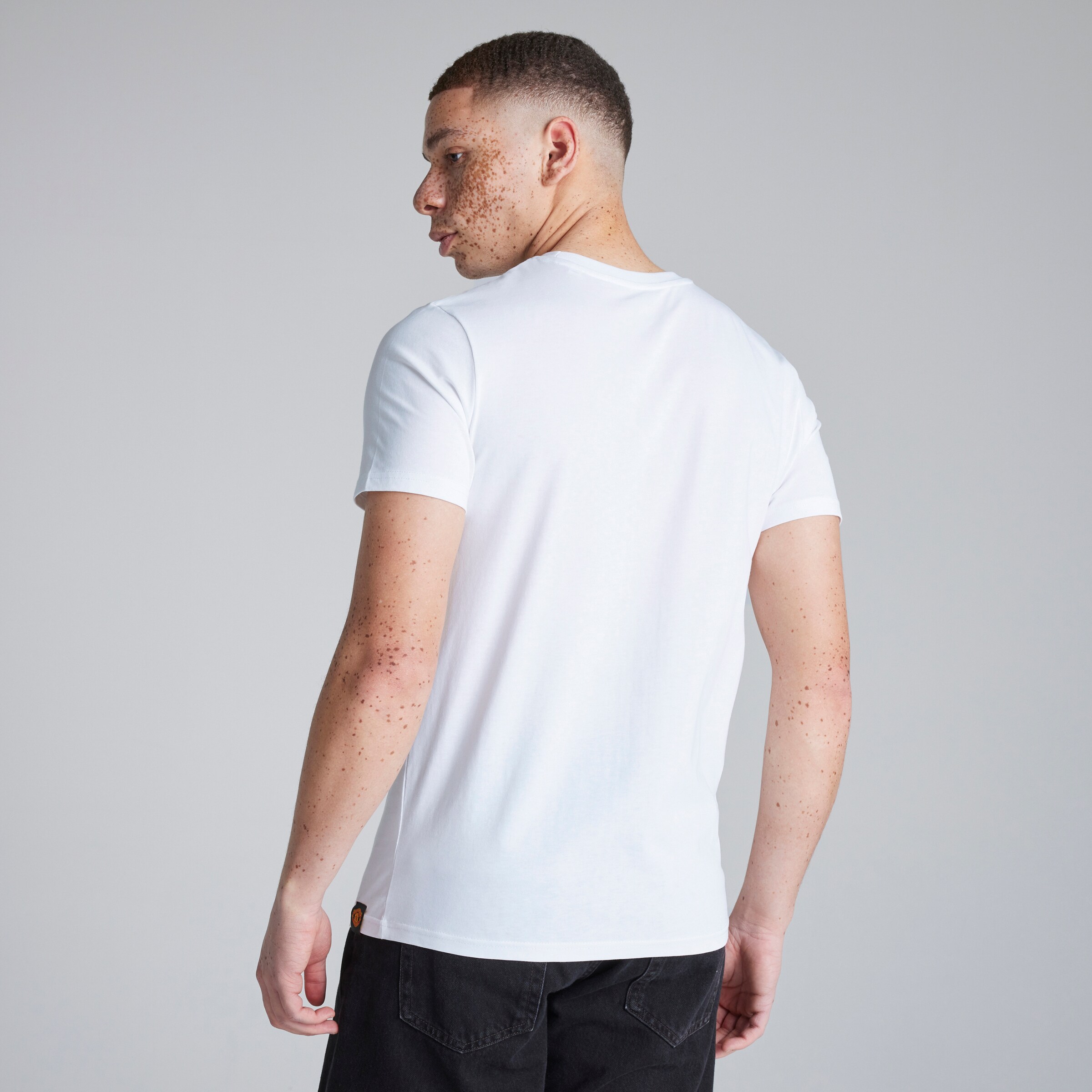 Manchester United Old Trafford M16 0RA T-Shirt White Blanc Détail [2-5]