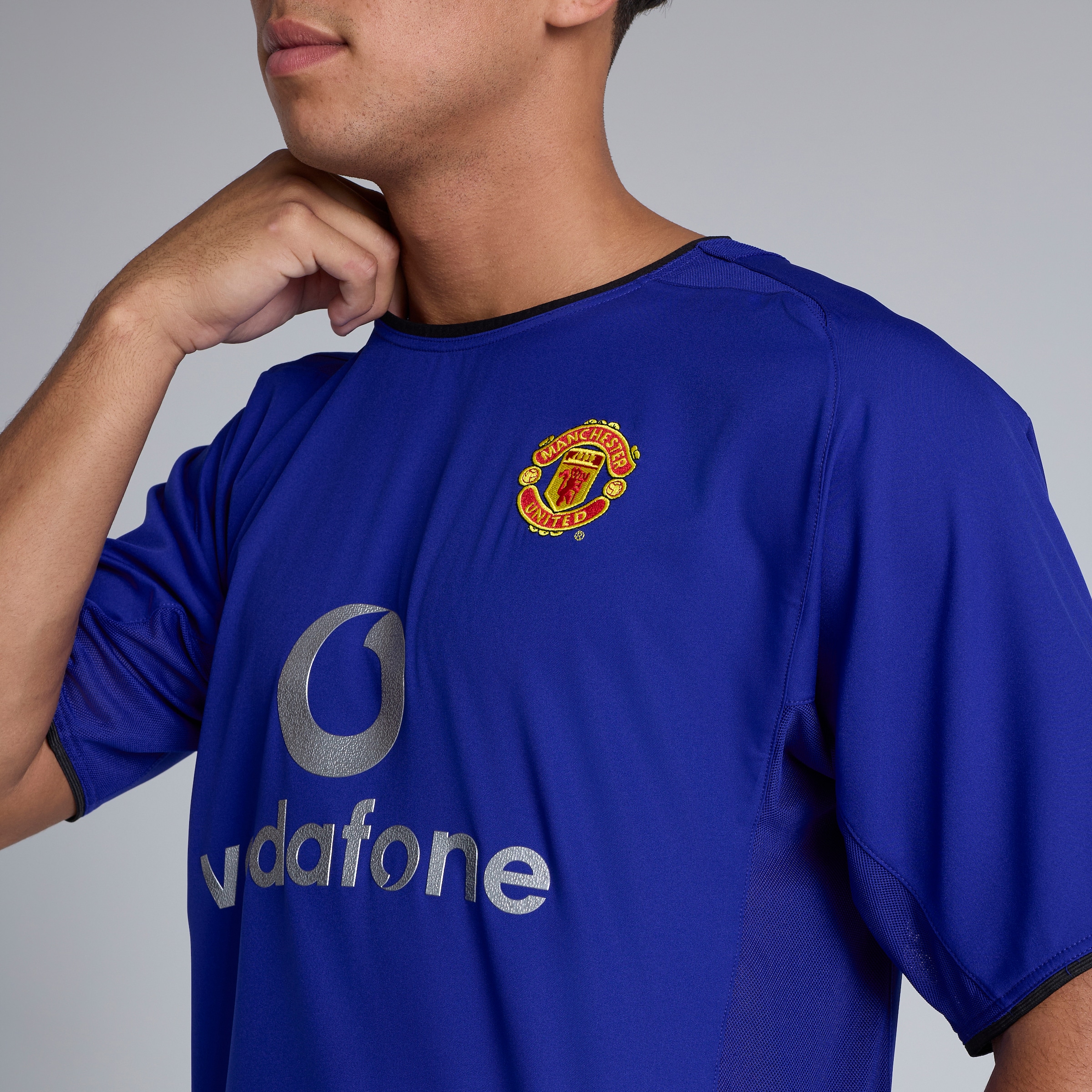 Manchester United Retro 2002-03 Third Shirt Scholes Printing Blue Blue Detail [4-4]