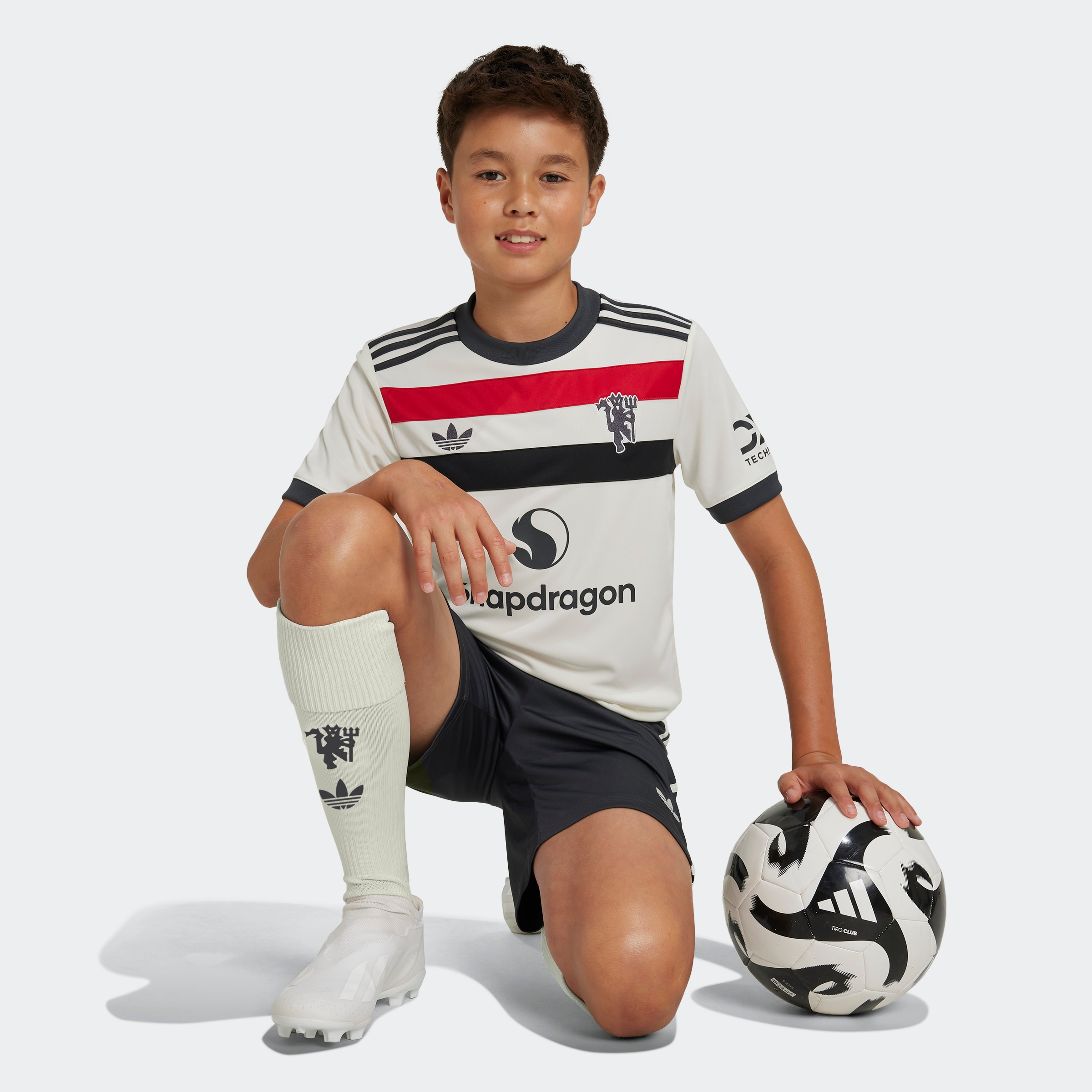 Buy Manchester United 24/25 Third Shorts Kids | Manchester