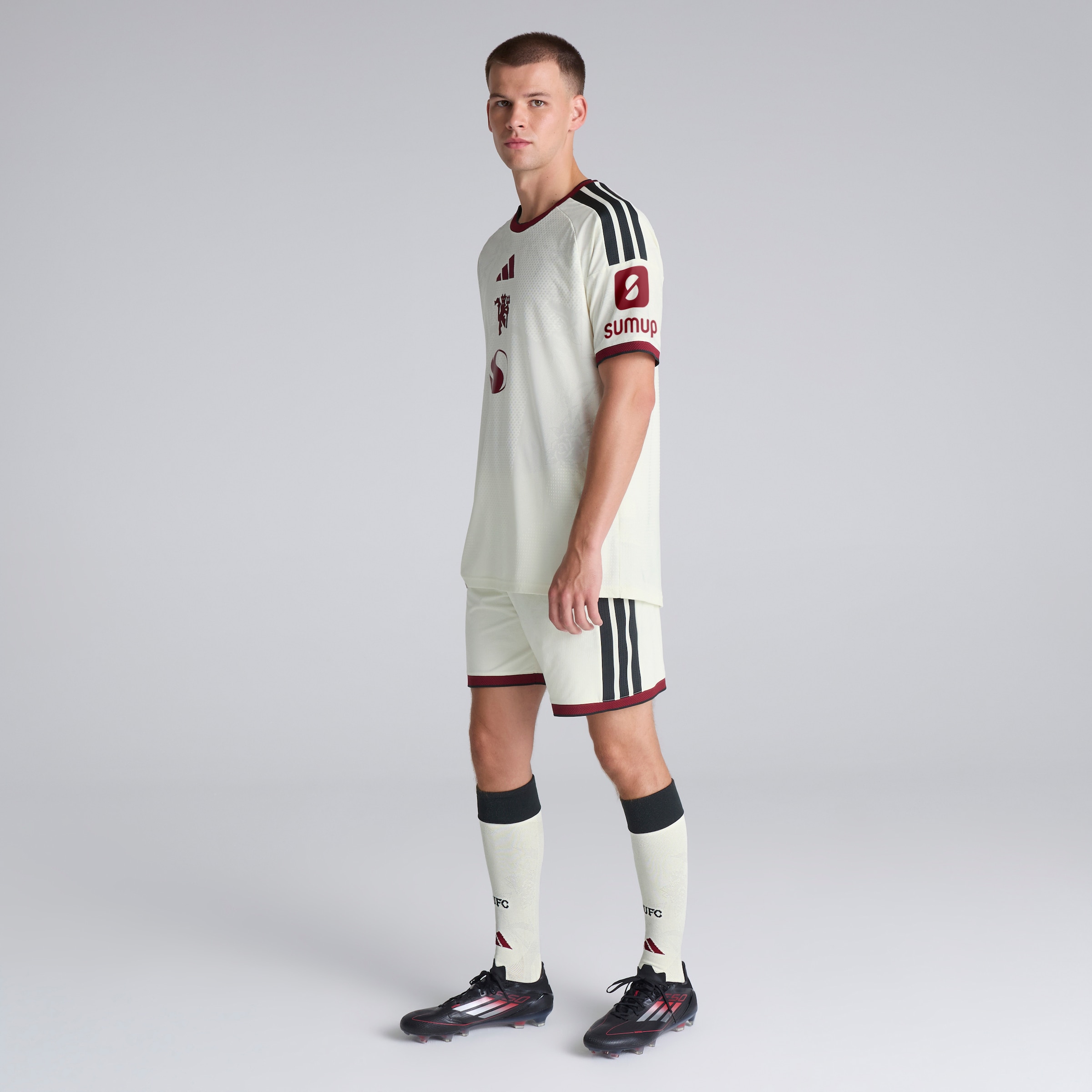 Manchester United 26/27 Third Authentic Shorts Cream Beige Detail [4-6]