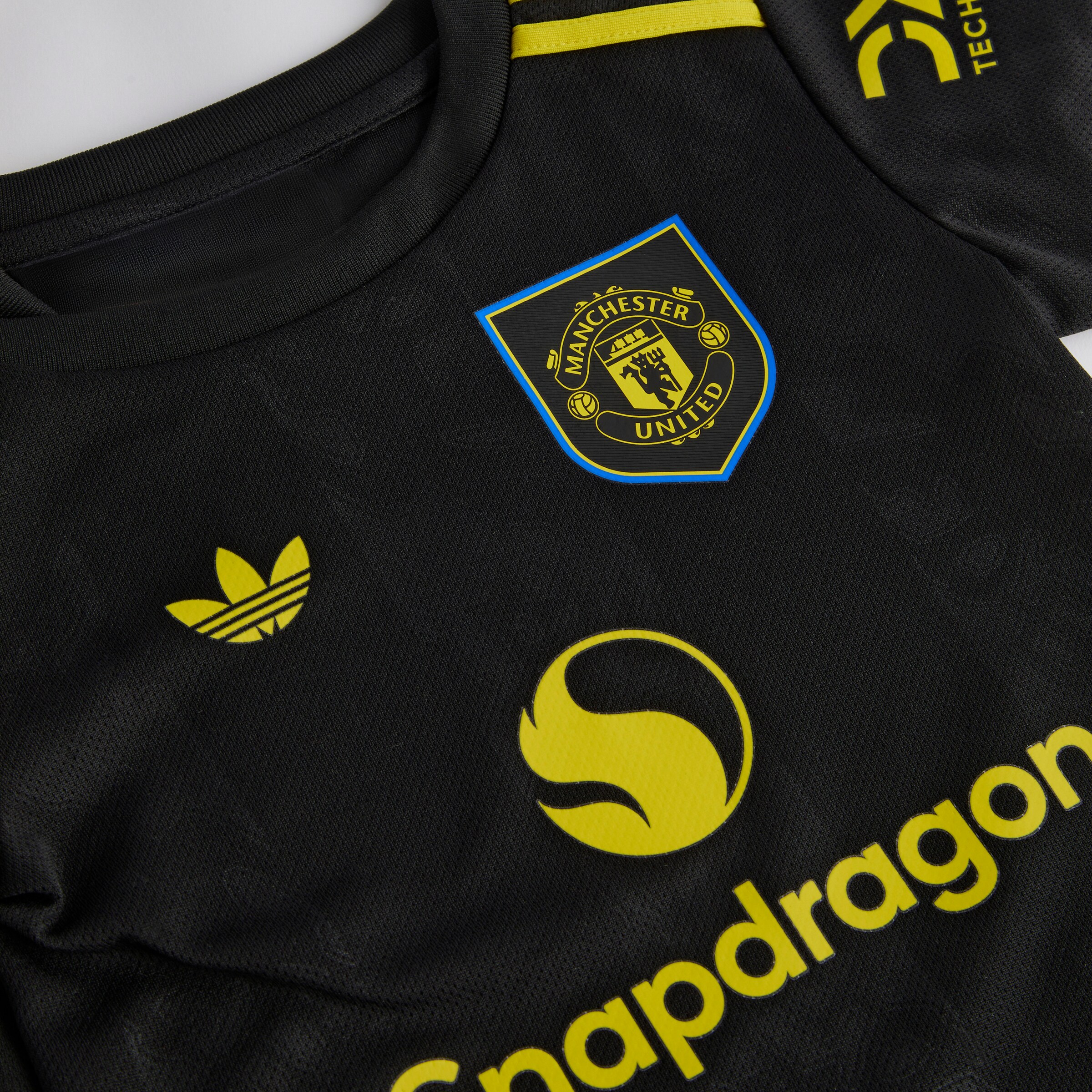 Manchester United 25/26 Third Baby Kit Black Detail [3-4]