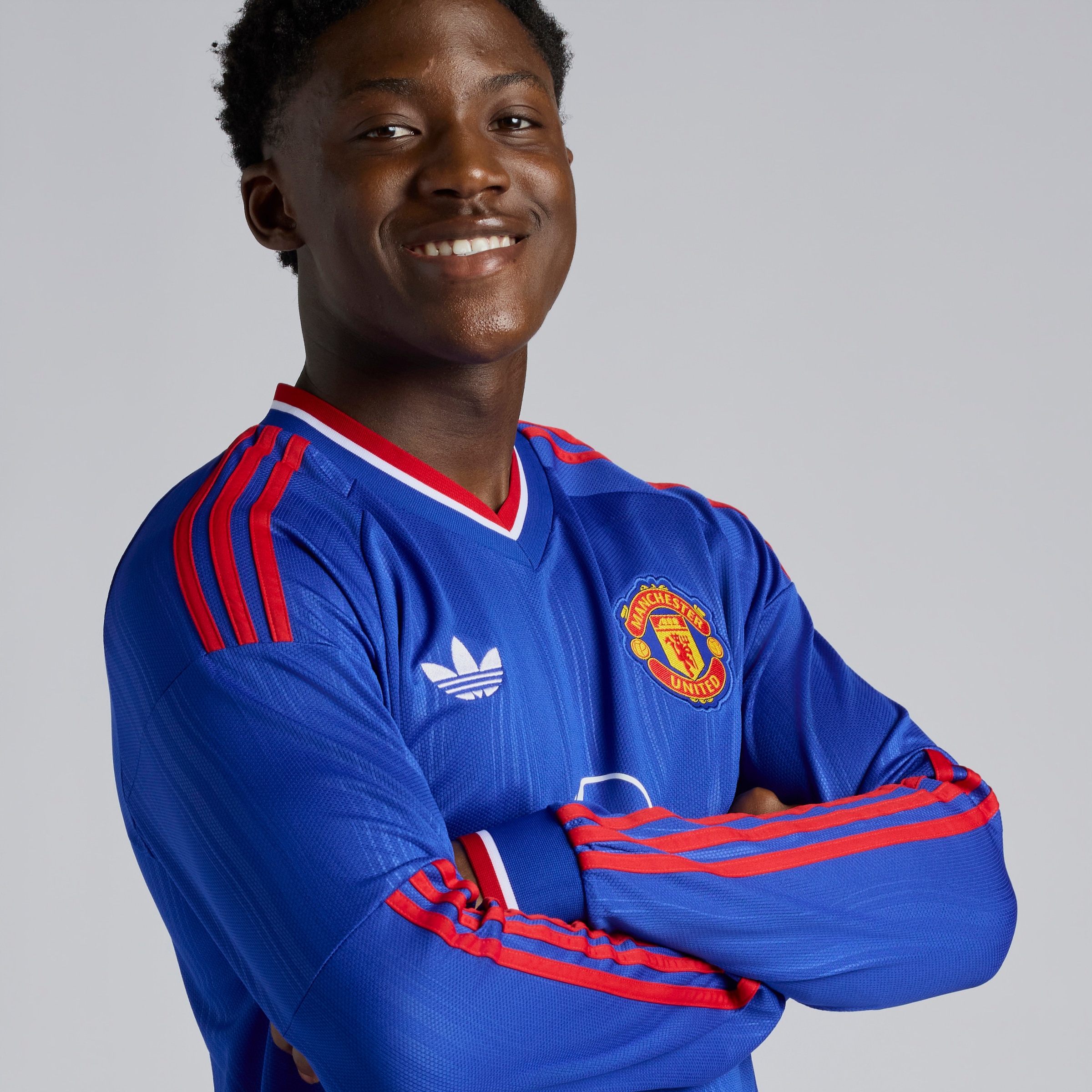 Manchester United 26/27 Away Long Sleeve Jersey Bleu Détail [4-5]