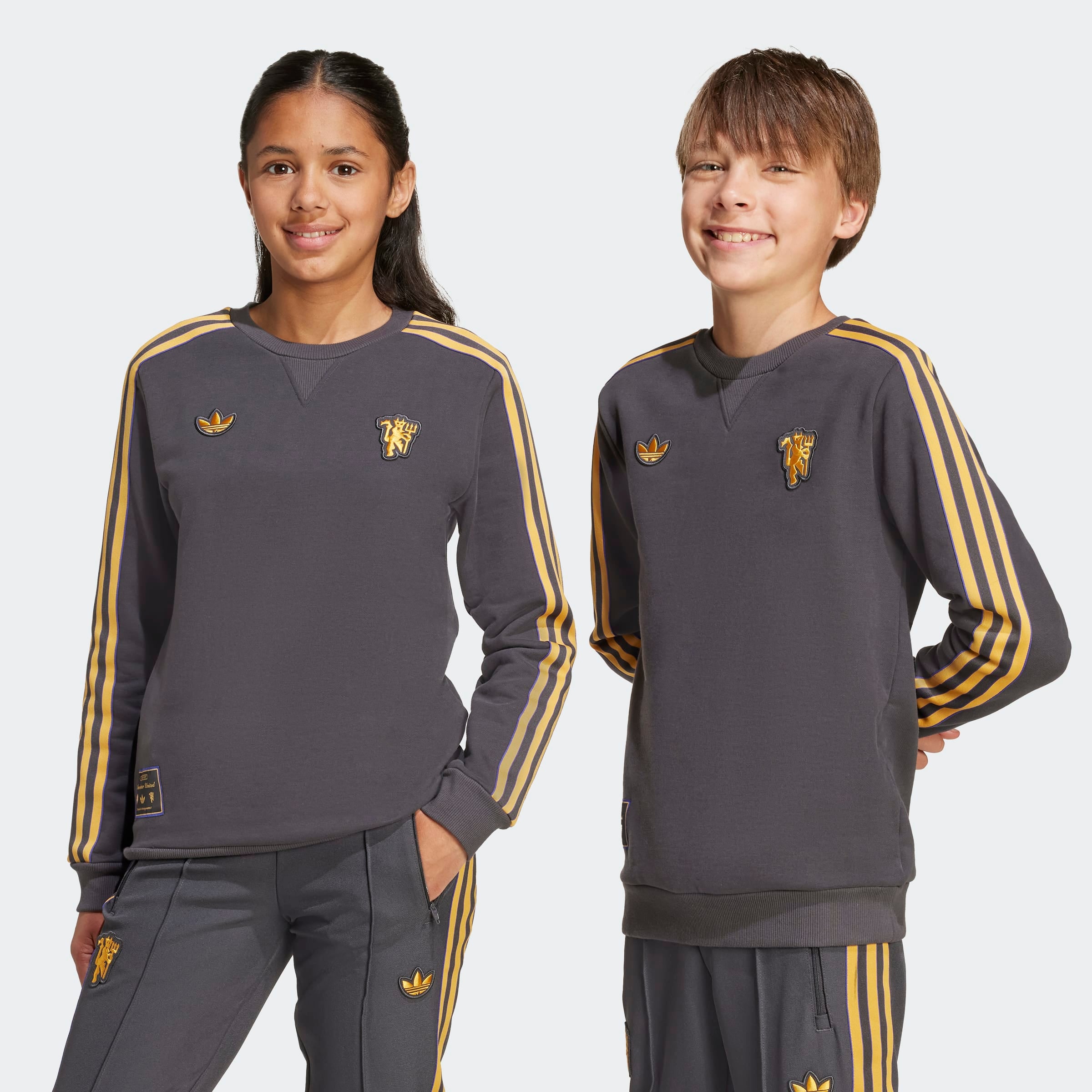 ウェア Manchester united  kit #17 Buy FASHION | Manchester United Store