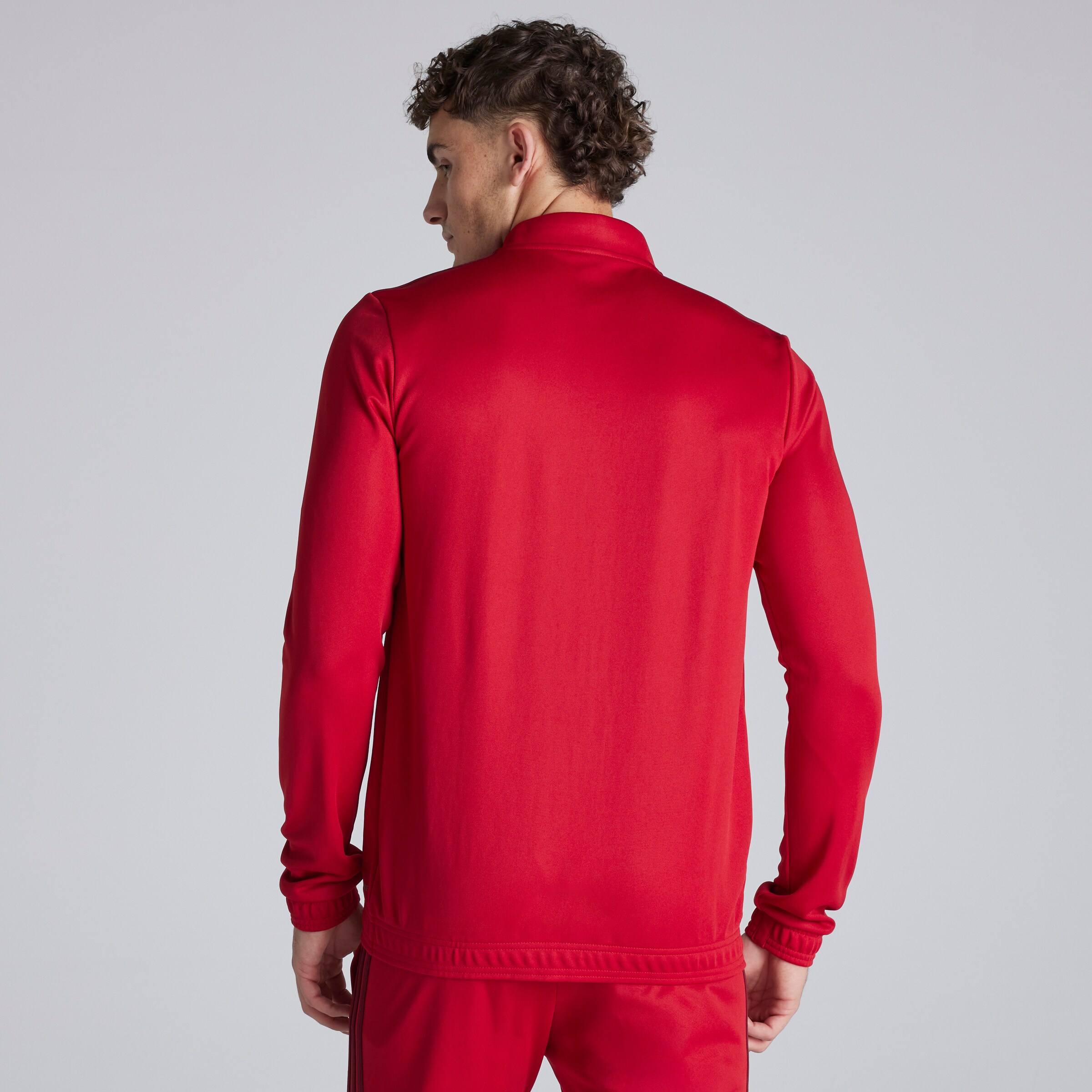 Manchester United x adidas Red Jacket 빨간색 세부 사항 [2-5]