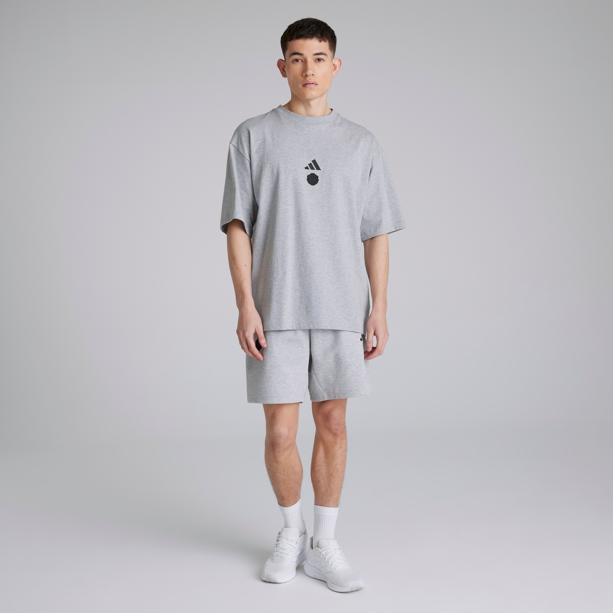 Manchester United x adidas Future Icons Short T-Shirt Grey Marl Gris Détail [3-4]