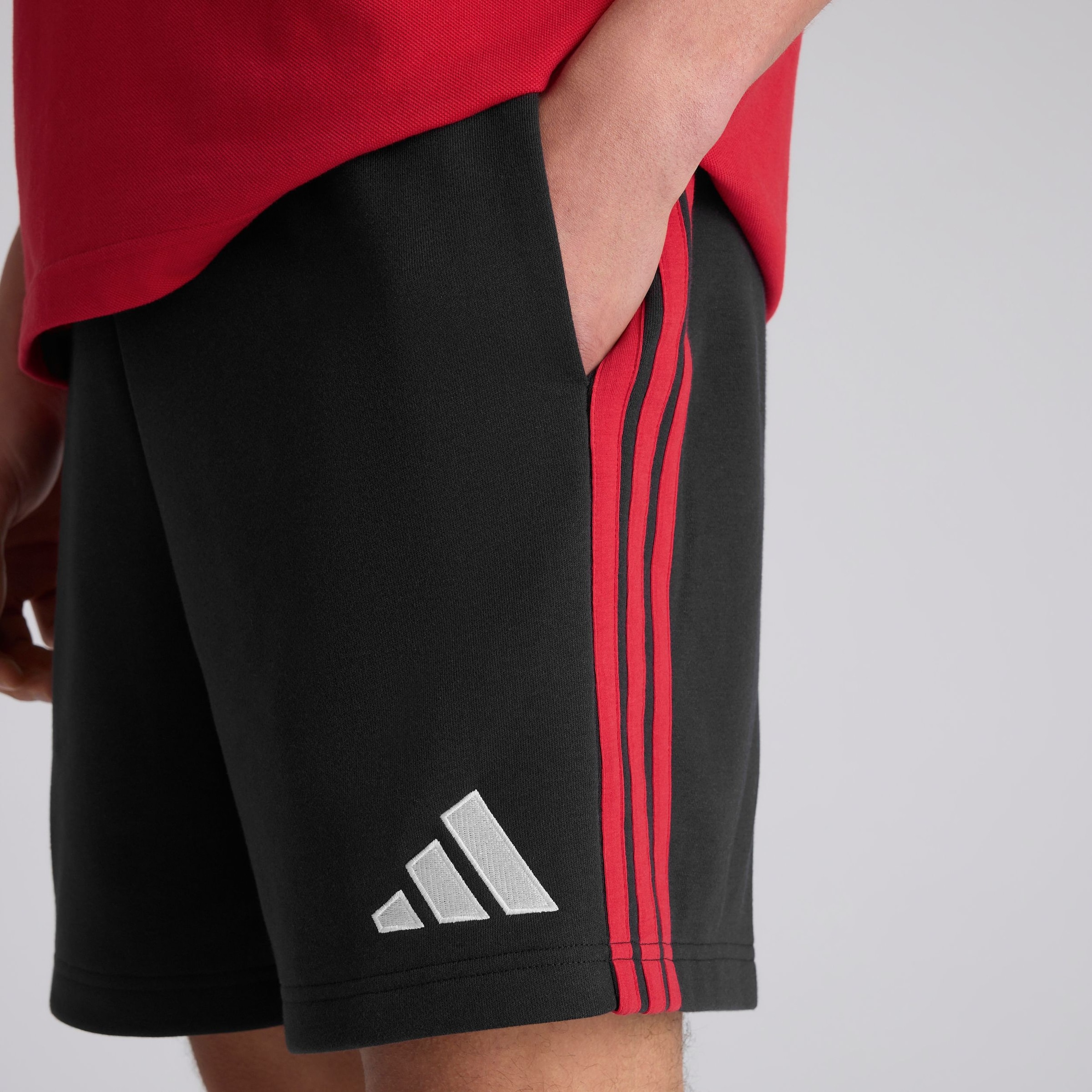 Manchester United x adidas DNA Shorts Black 黑色 细节 [5-5]