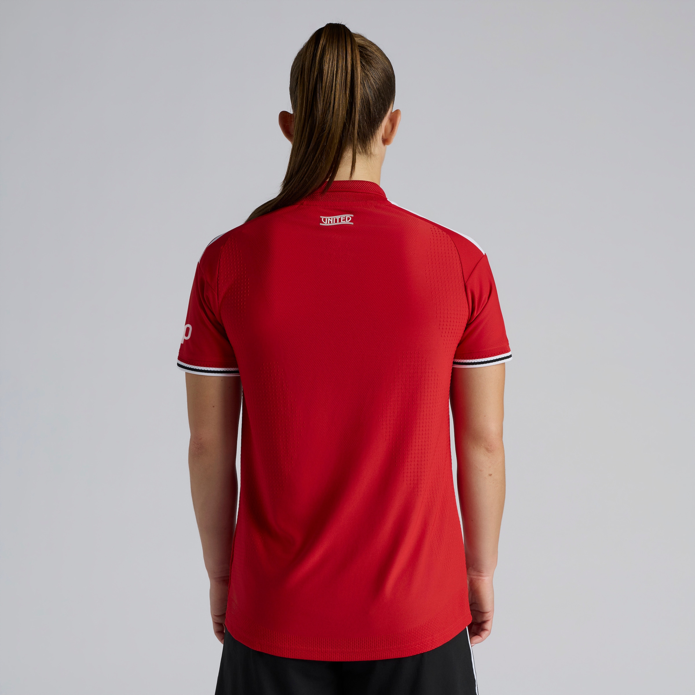 Manchester United Womens 26/27 Home Authentic Jersey Red Detail [2-6]