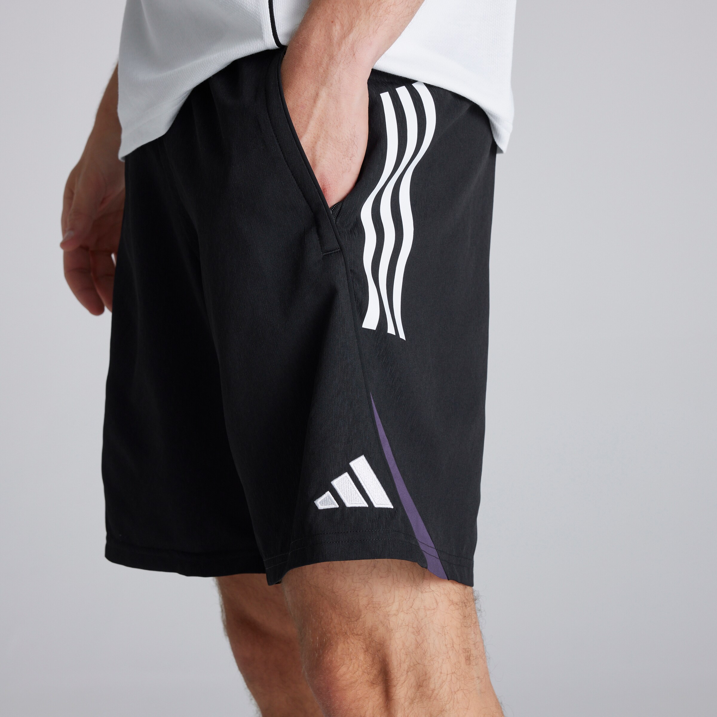 Manchester United Tiro 25 Competition Downtime Shorts Noir Détail [4-7]