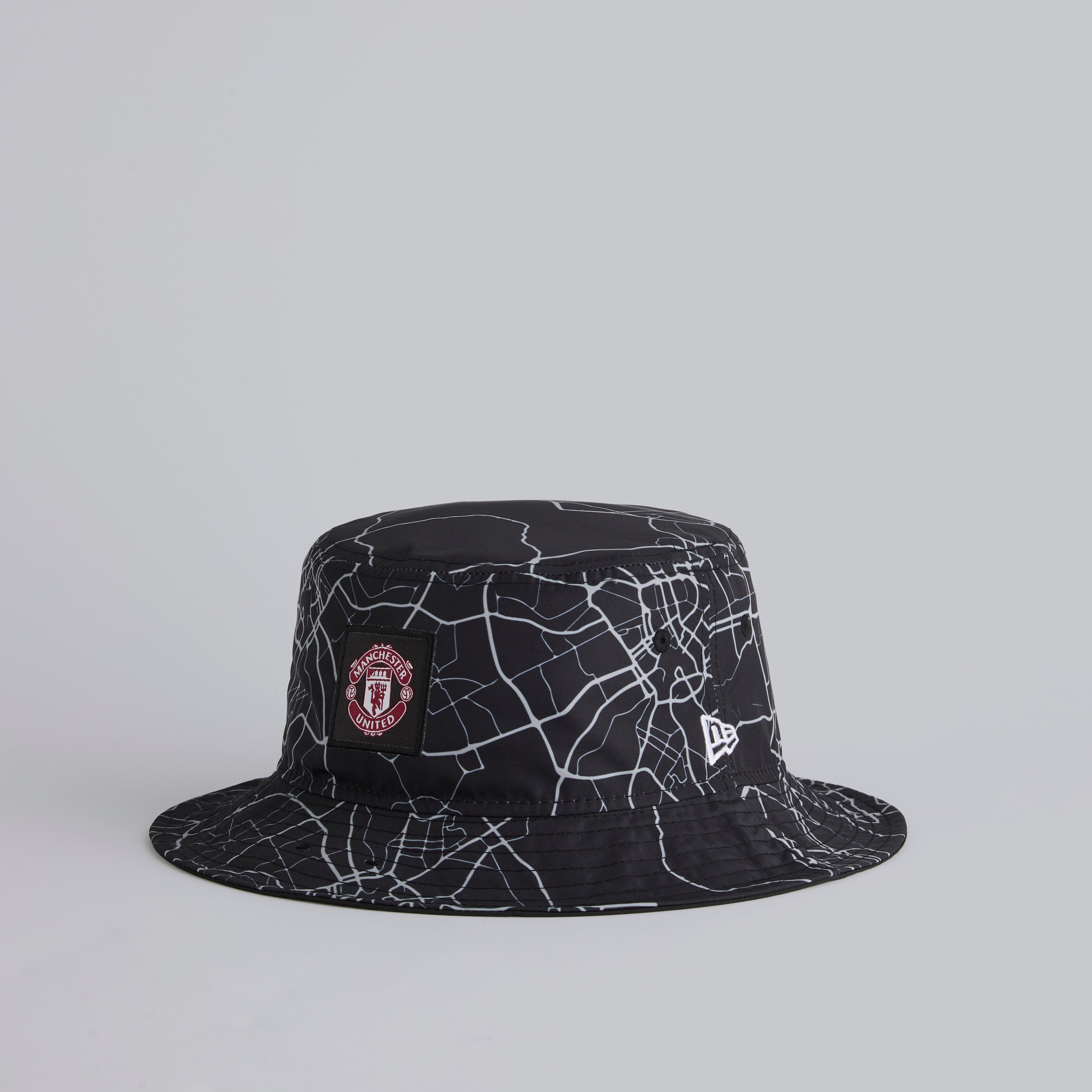Manchester United x New Era AOP Bucket Hat Black Detail [2-5]