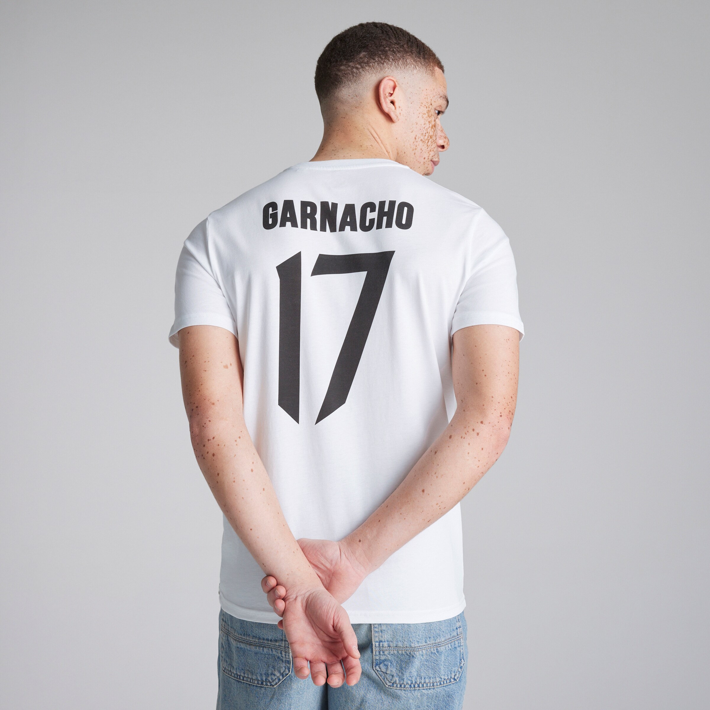 Buy Manchester United Garnacho 17 T-Shirt White | Manchester