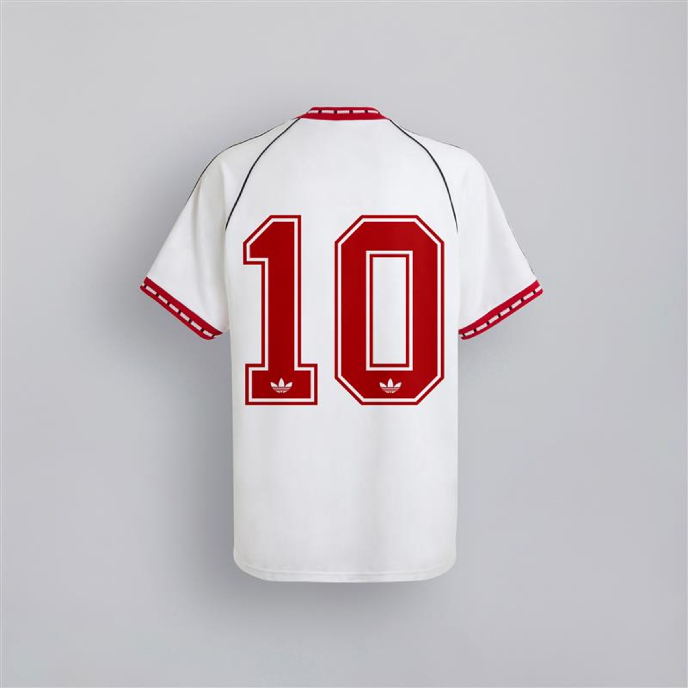 Manchester United x adidas Bring Back 1991 Away 10 Printed Jersey White White Detail [6-7]