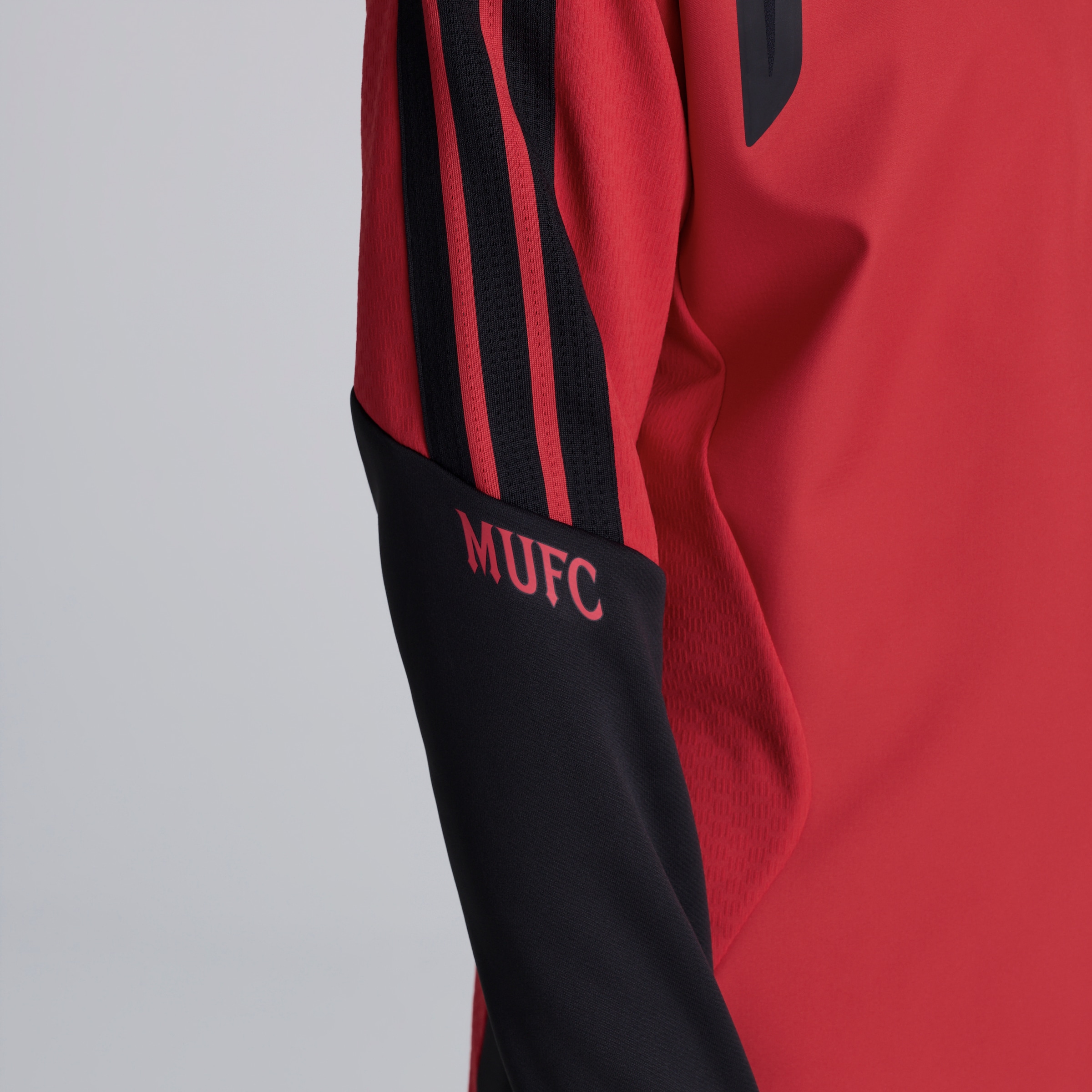 Manchester United 26/27 Training Tiro Authentic Warm Top Red Red Detail [4-7]