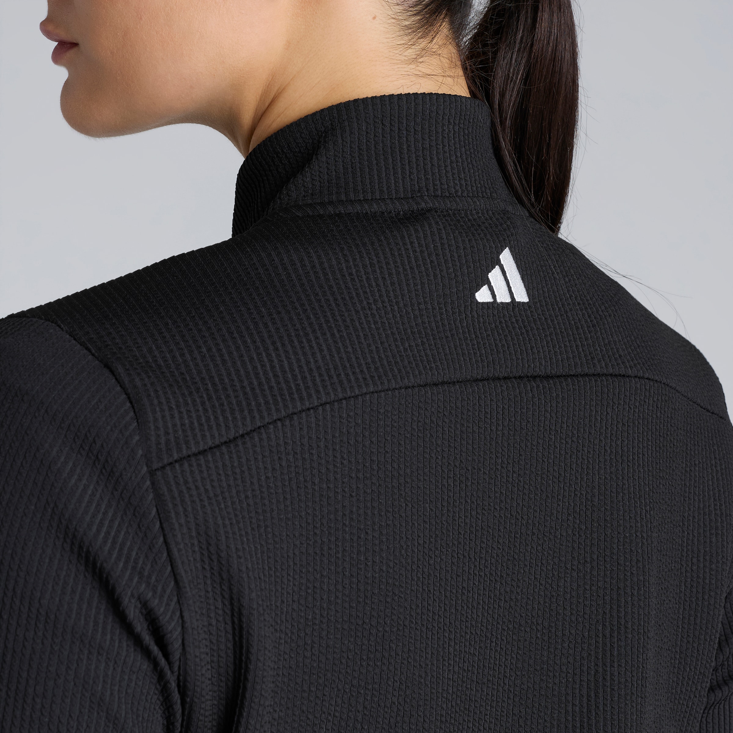 Manchester United x adidas Womens Golf Full-Zip Jacket Black Black Detail [5-5]