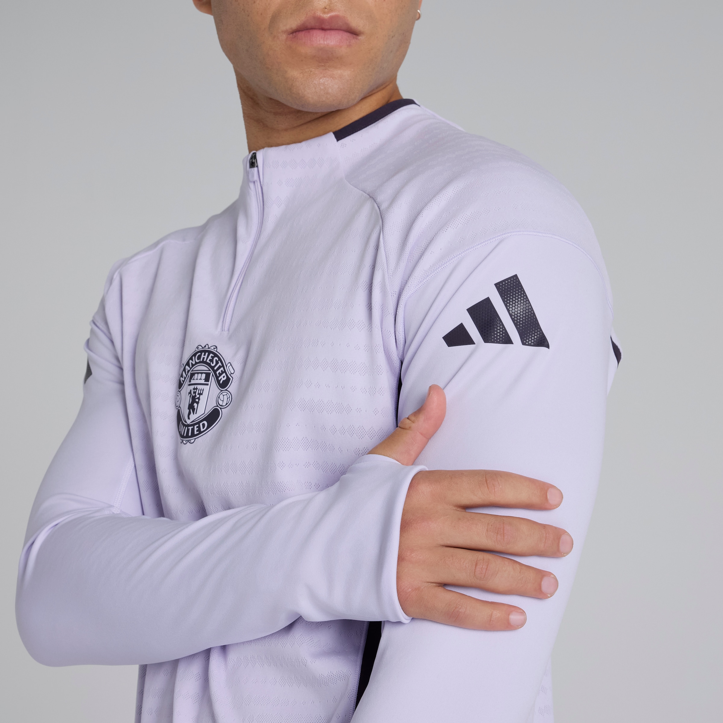 Manchester United Tiro 25 Pro Training Top Purple Detail [6-6]