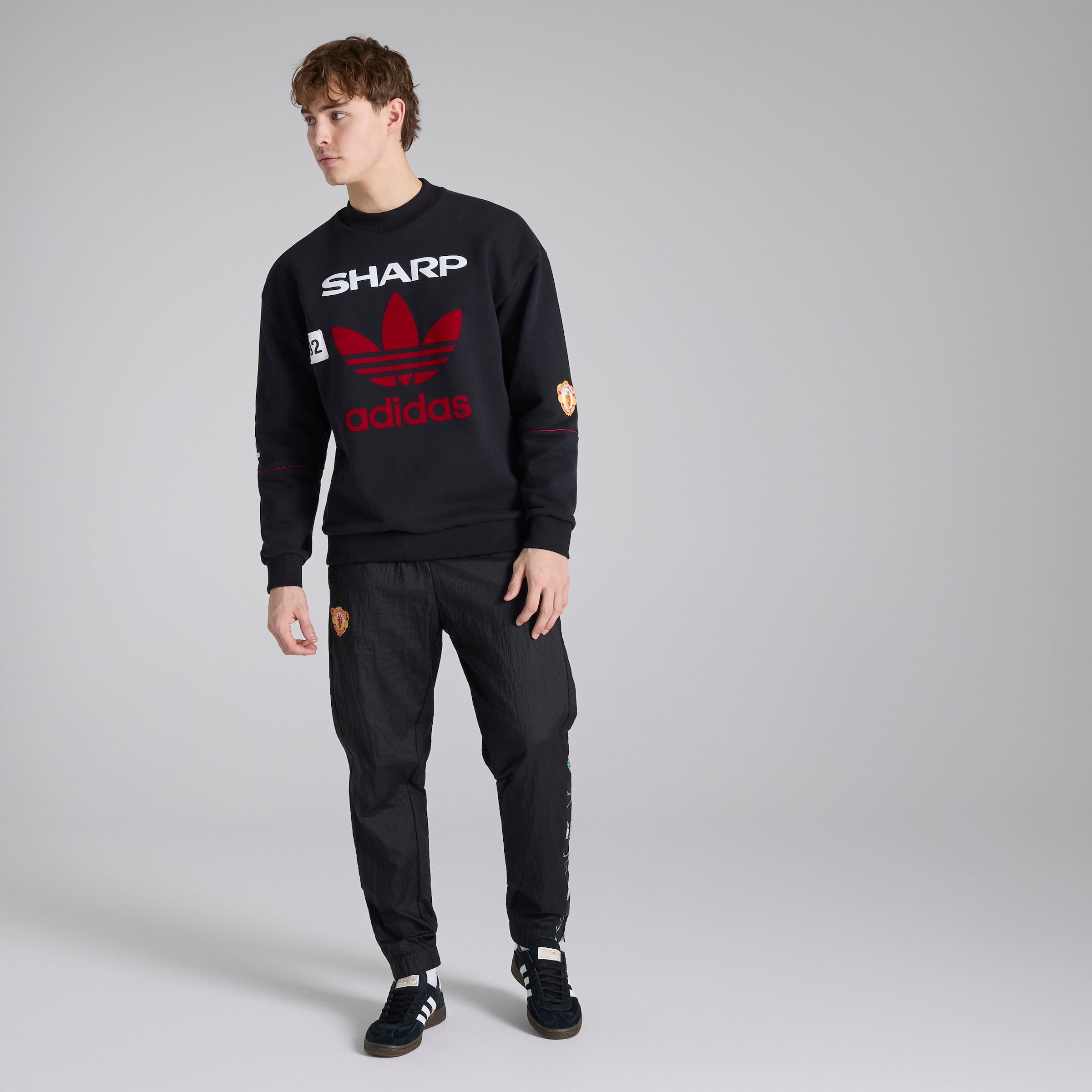 Manchester United x adidas Bringback 90/92 Sweatshirt Black Noir Détail [4-8]